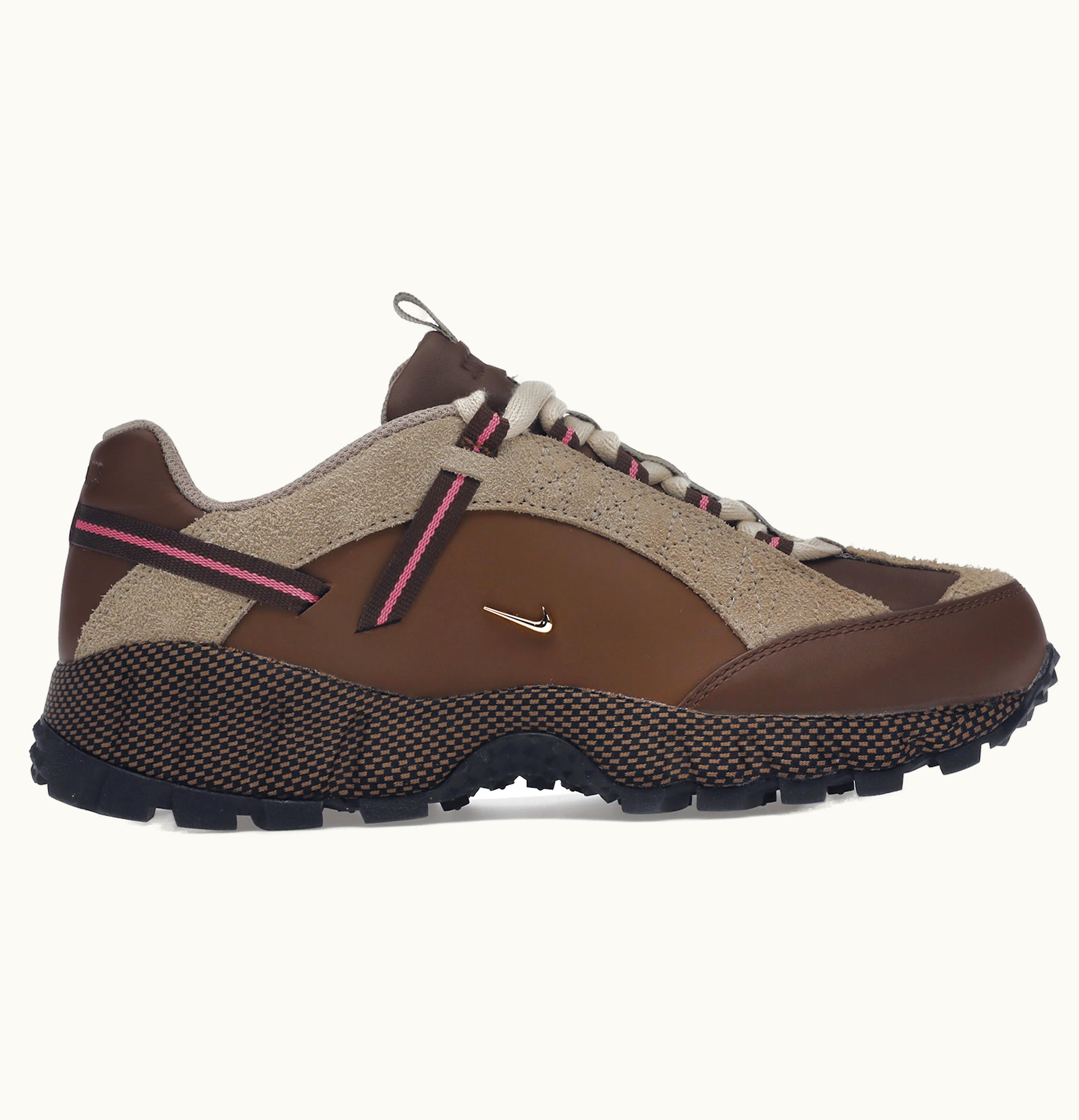 Nike Nike Air Humara LX Jacquemus Brown W
