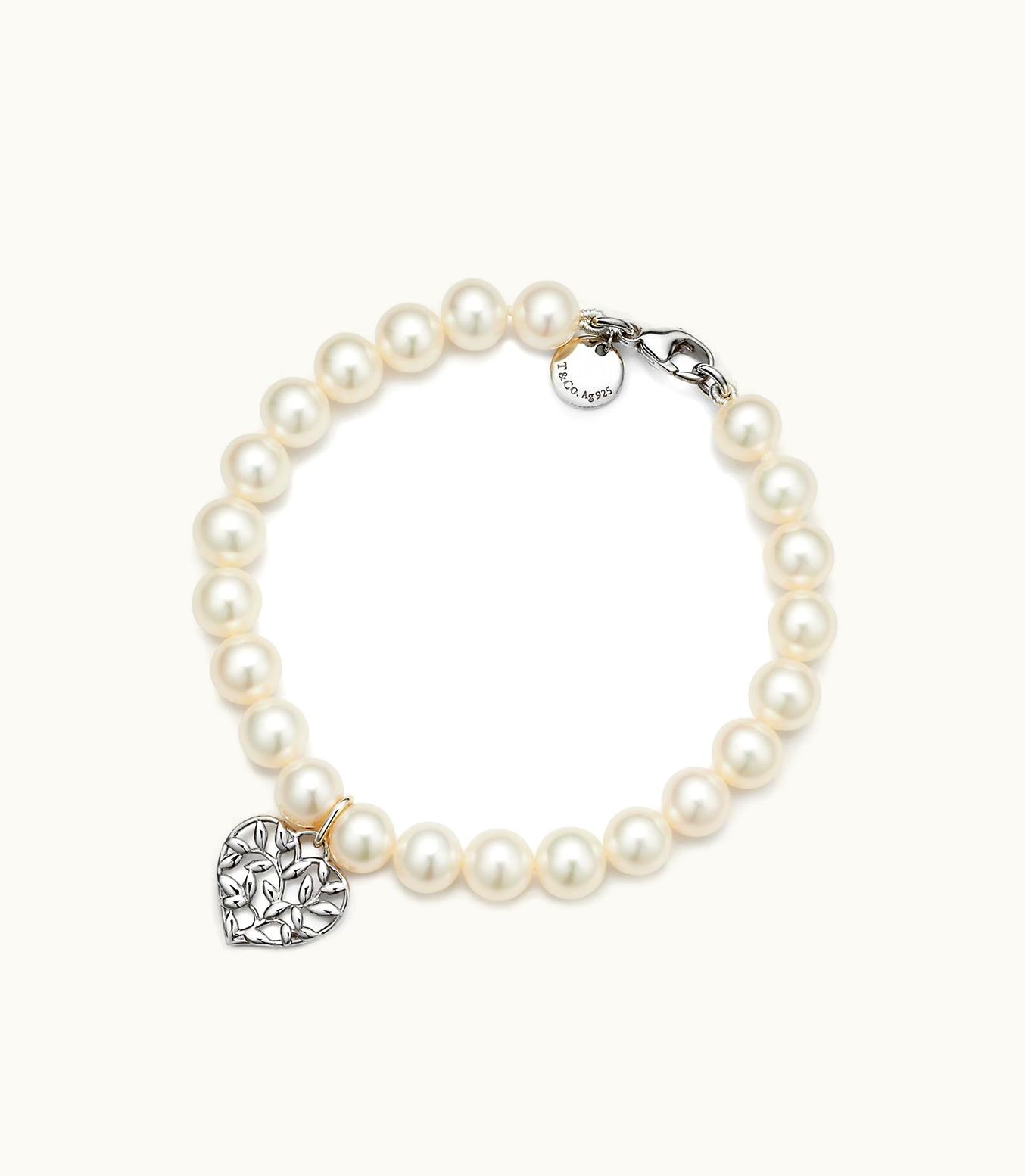 Tiffany & Co Paloma Picasso® Olive Leaf Pearl Heart Bracelet In Sterling Silver, Medium