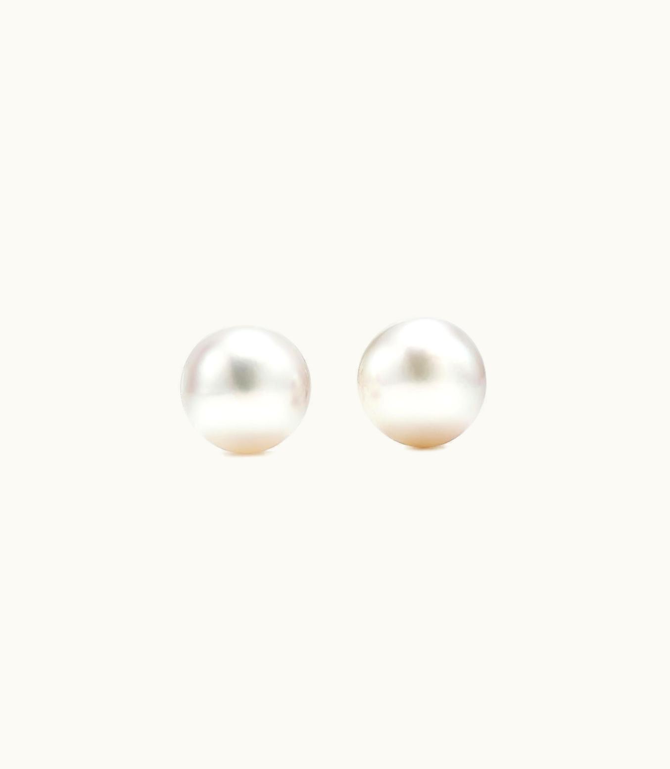 Tiffany & Co Tiffany Signature® Pearls Earrings Of Akoya Cultured Pearls In 18Ct White Gold
