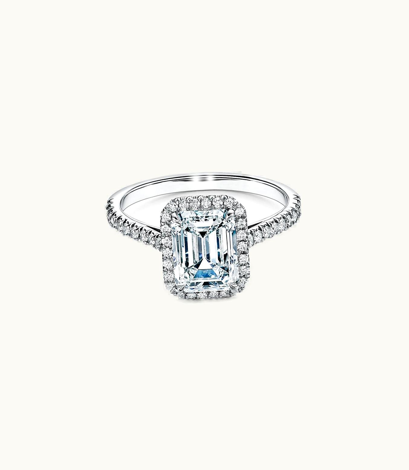 Tiffany & Co Tiffany Soleste Emerald-Cut Halo Engagement Ring With A Diamond Platinum Band