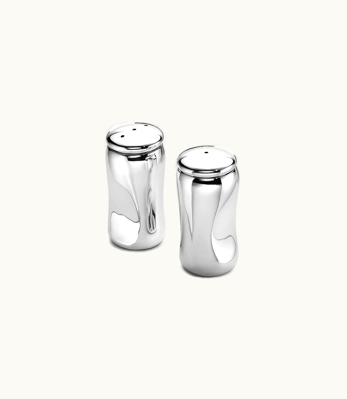 Tiffany & Co Elsa Peretti® Thumbprint Salt And Pepper Shakers. Silver