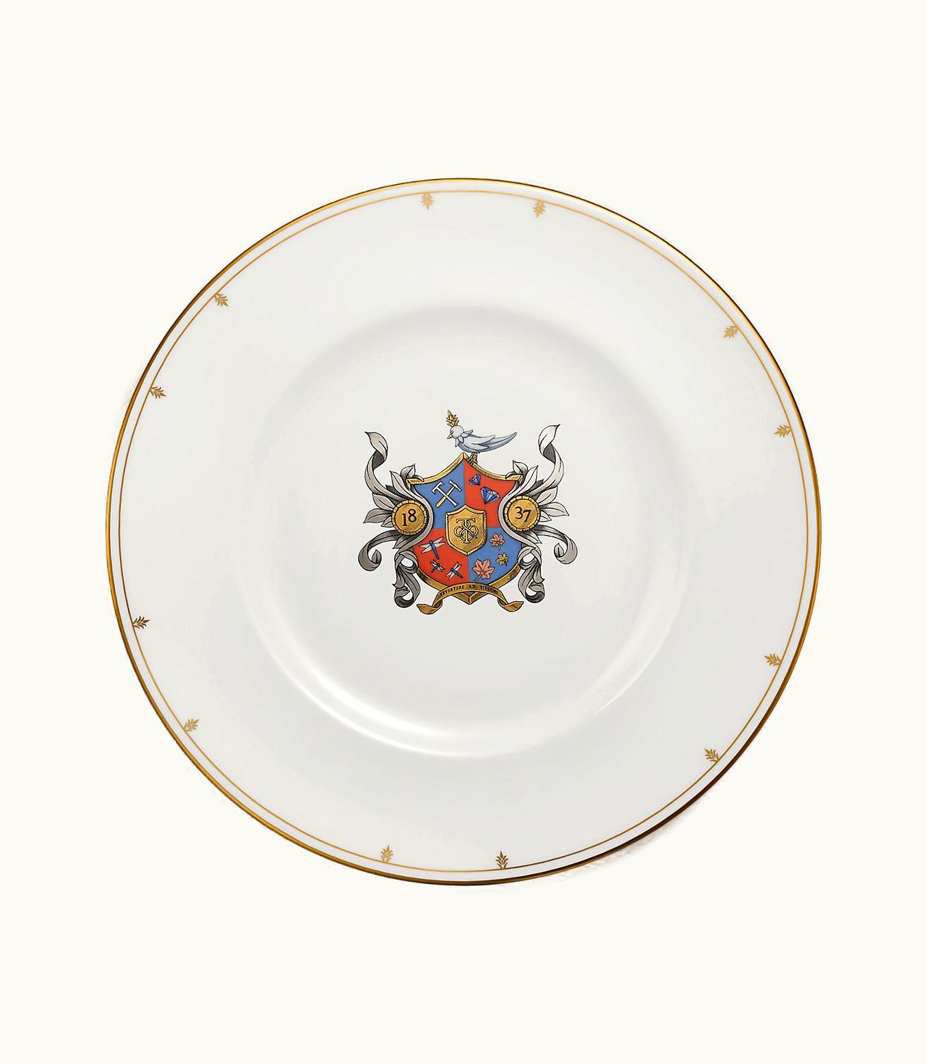 Tiffany & Co Tiffany Crest Charger In Bone China