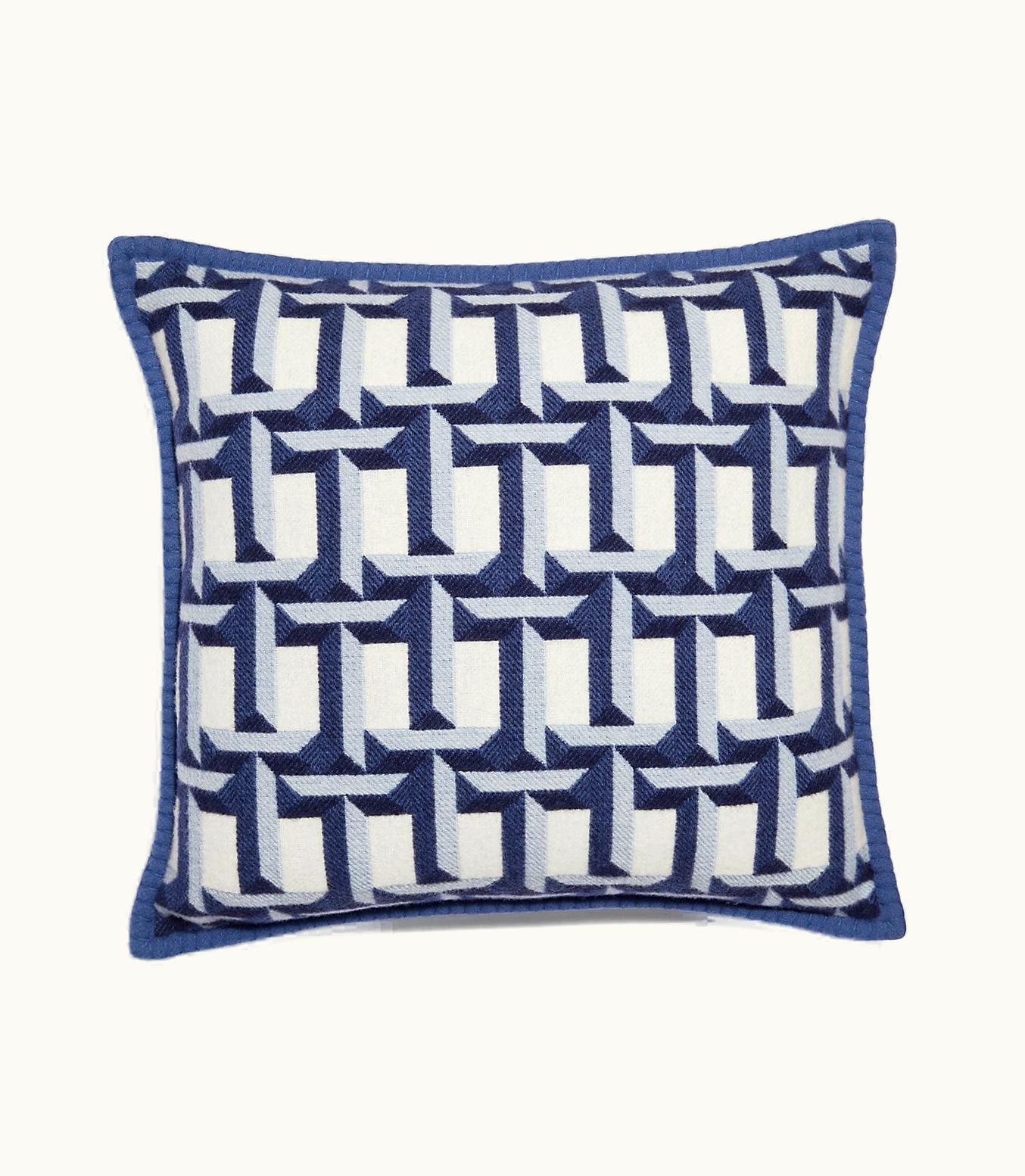 Tiffany & Co Tiffany T True Cushion In Tanzanite-Coloured Wool And Cashmere