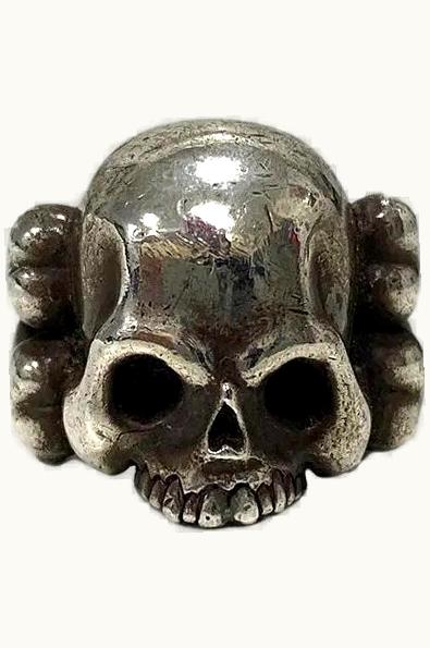 UNDERCOVER Undercover “paper Doll” Skull & Crossbones Ring A/W 2003