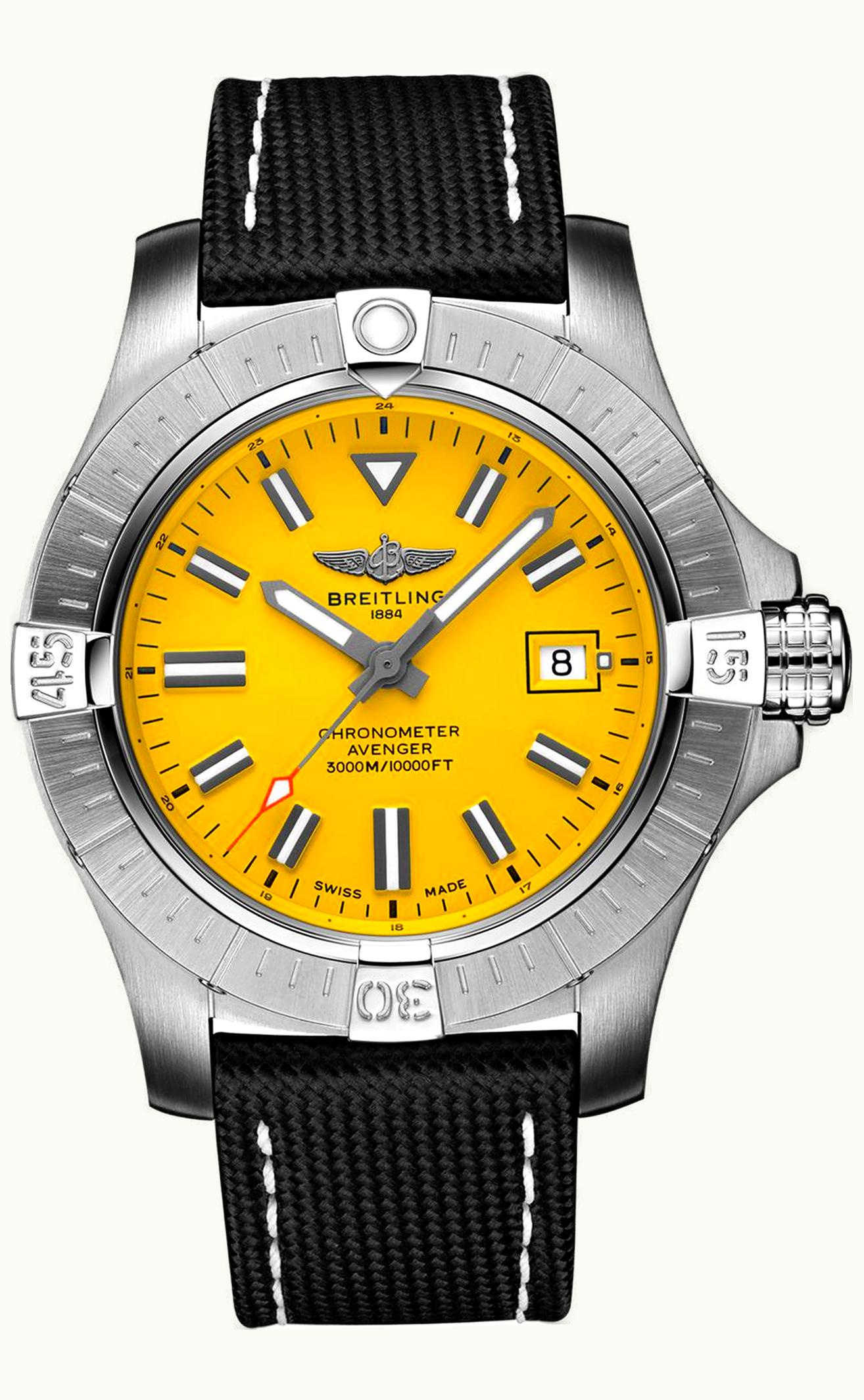 Breitling Avenger Automatic 45 Seawolf Stainless Steel / Yellow / Bracelet