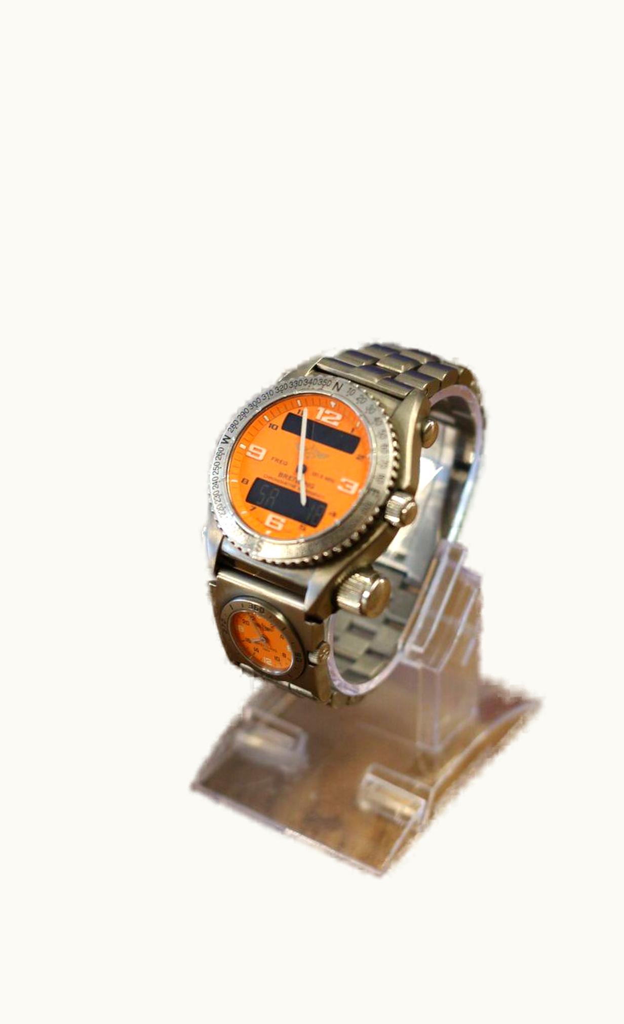 Breitling Emergency II Night Mission / Black-Yellow / Rubber / Folding