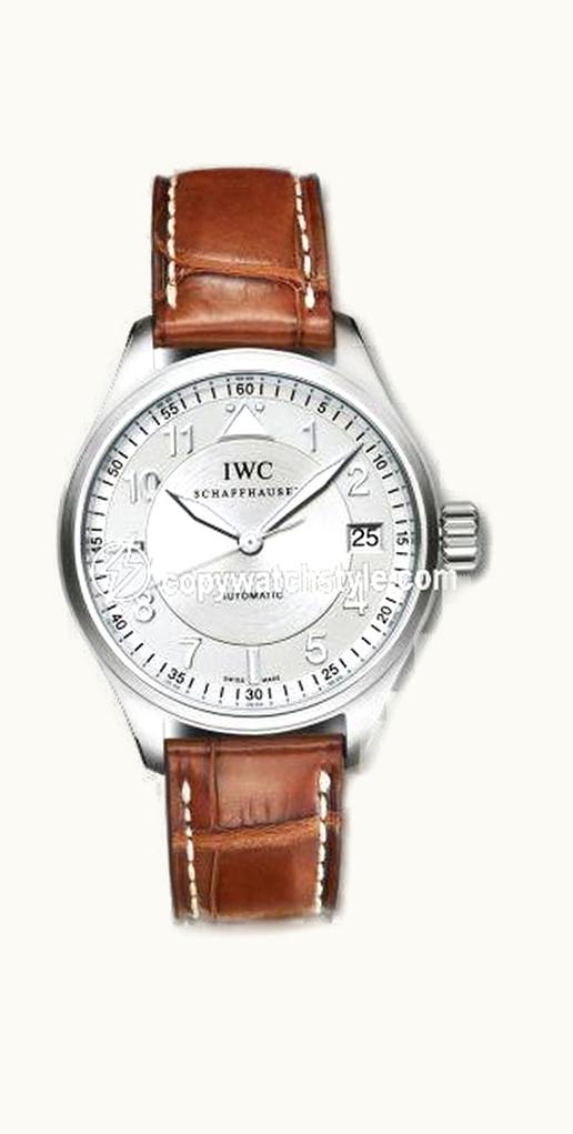 Breitling Navitimer World  Stainless Steel / Black / Croco / Pin