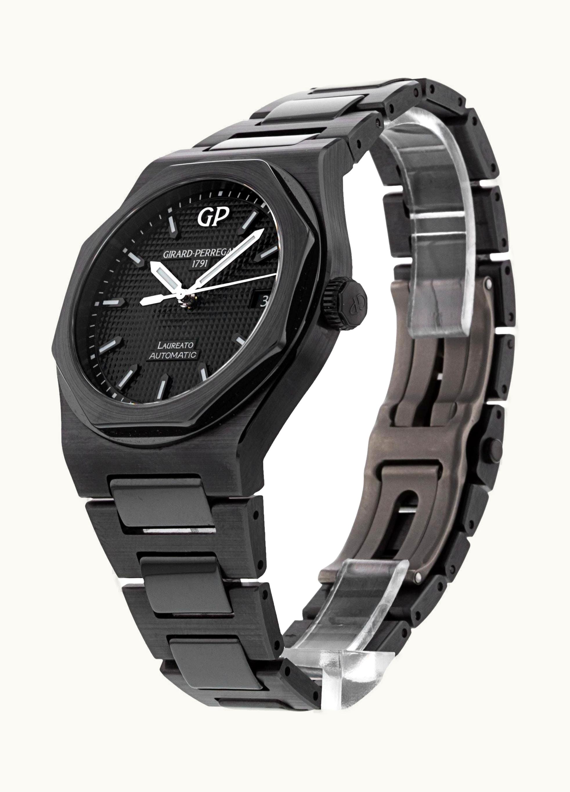 Girard-Perregaux Laureato 38 Automatic Ceramic / Black / Bracelet