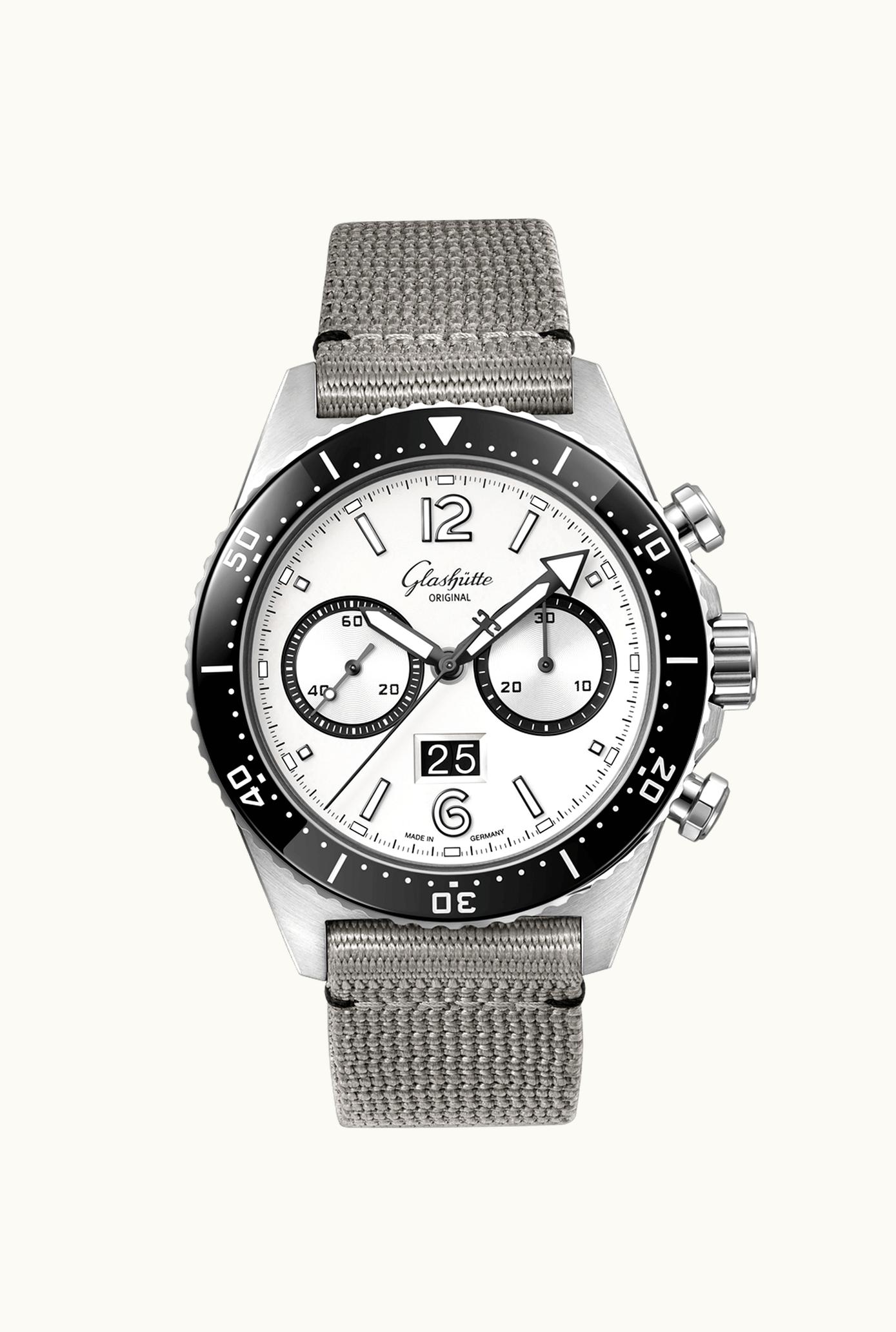 Glashütte Original SeaQ Chronograph Stainless Steel / Silver Screen / Rubber / Folding