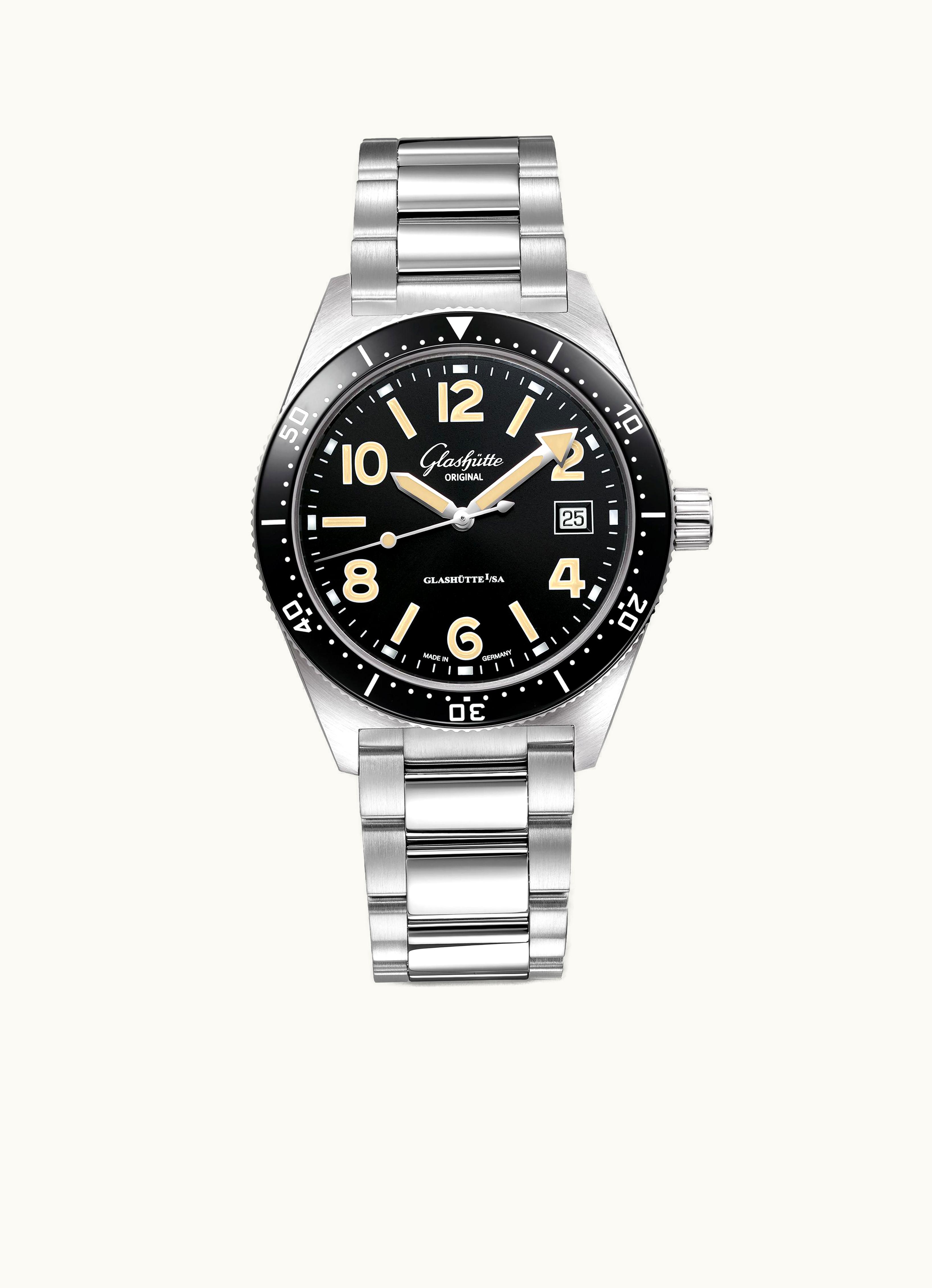 Glashütte Original SeaQ Date Stainless Steel / Black / Bracelet