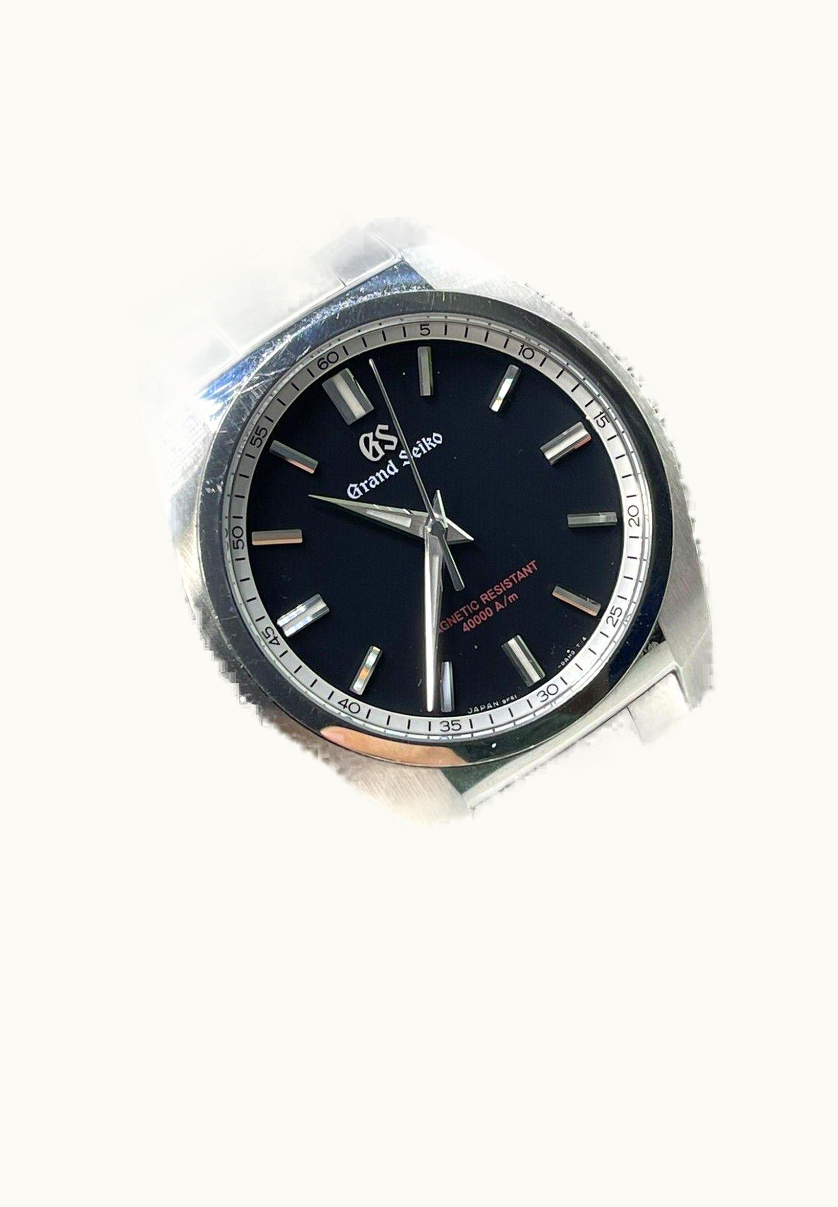 Grand Seiko Quartz Anti-Magnetic Stainless Steel / Black / Bracelet
