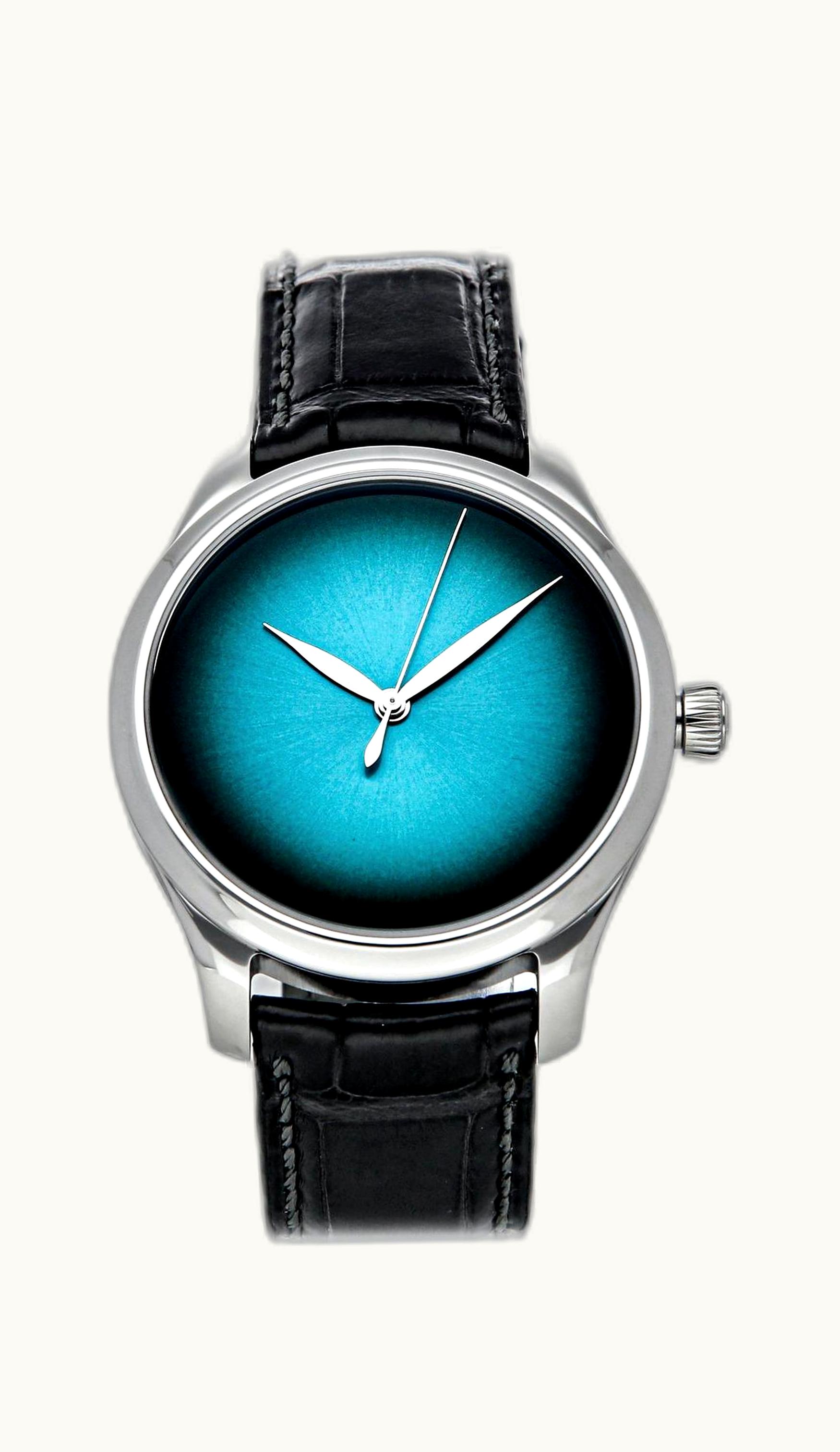 H. Moser & Cie Endeavour Centre Seconds Stainless Steel / Blue Lagoon Concept