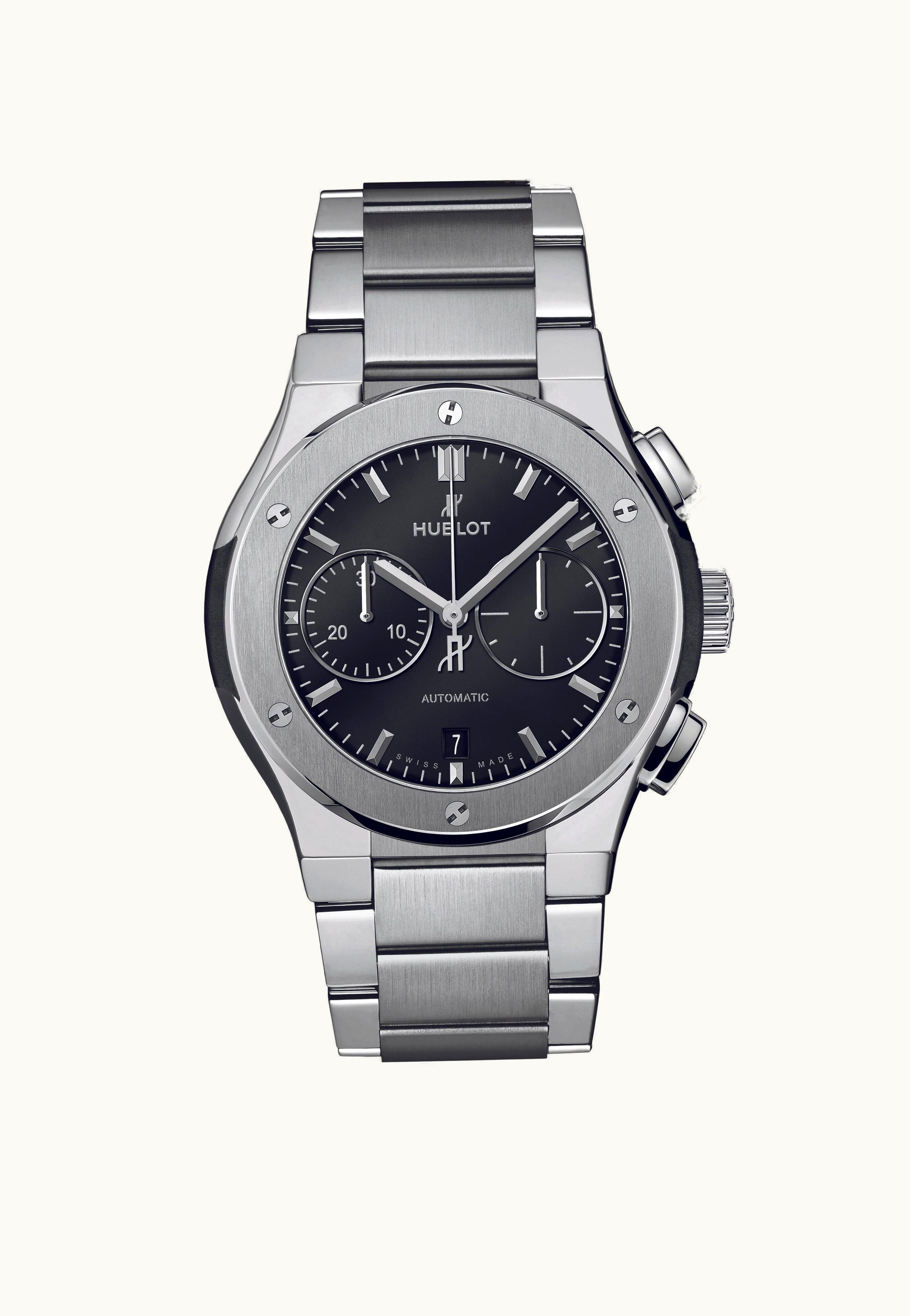 Hublot Classic Fusion 42 Chronograph Titanium / Black /  Bracelet