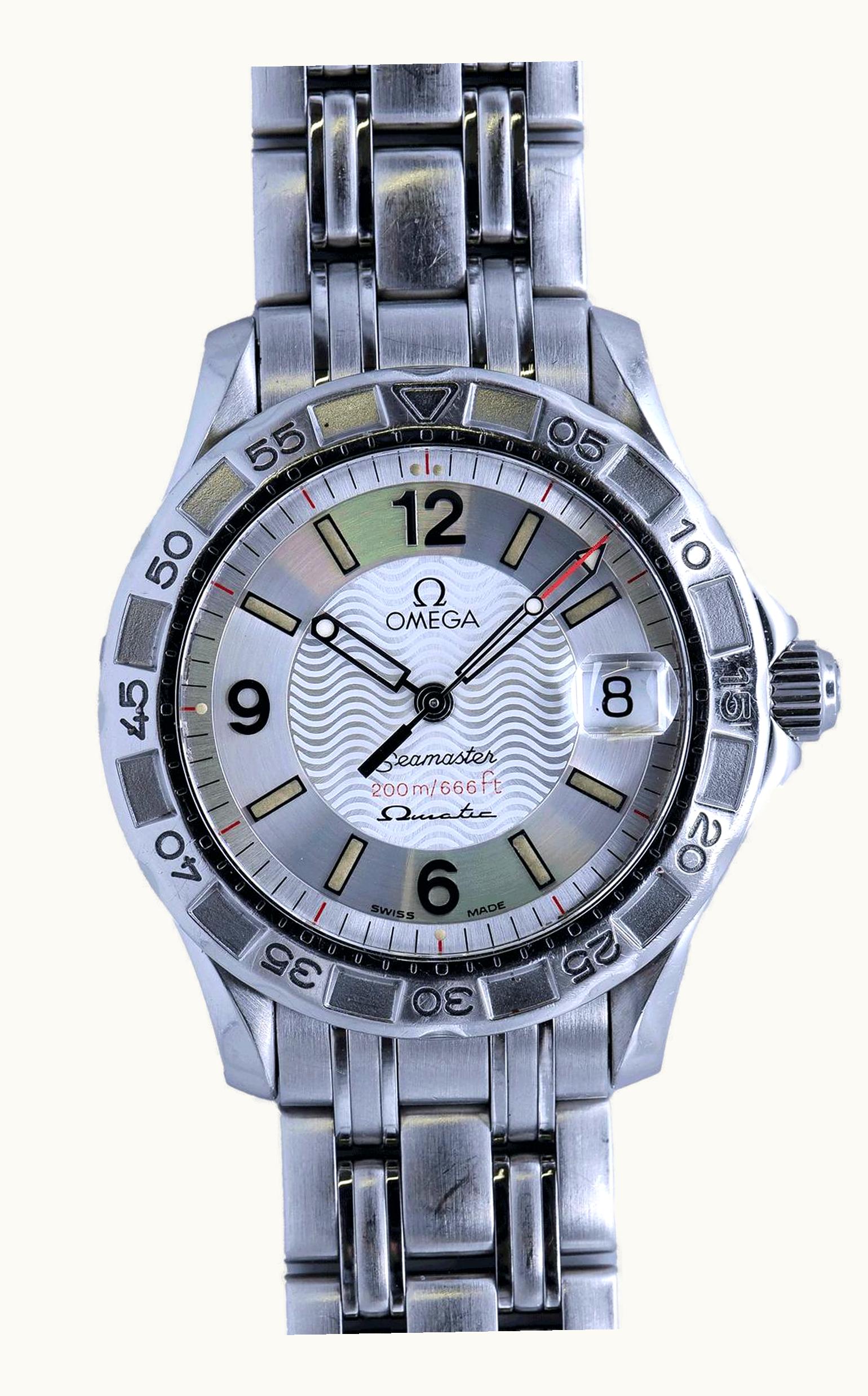 Omega Seamaster Diver 200M OmegaMatic Stainless Steel / Silver / Bracelet