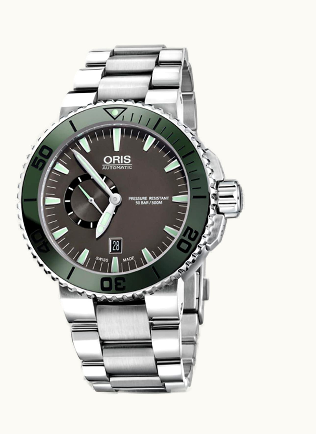 Oris Aquis Small Seconds Date 46 Stainless Steel / Grey / Bracelet