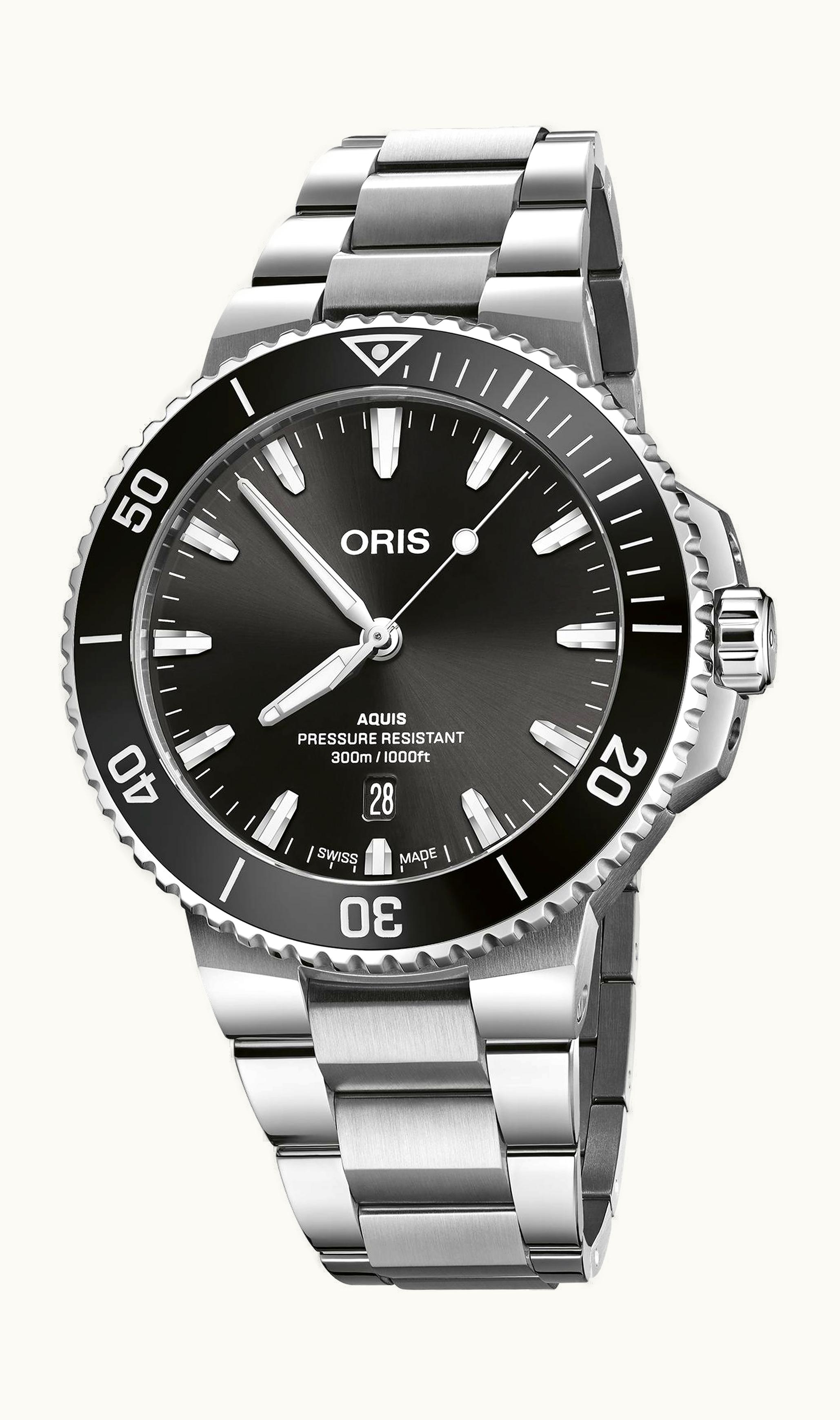 Oris Aquis Date 43.5 Stainless Steel / Black / Bracelet