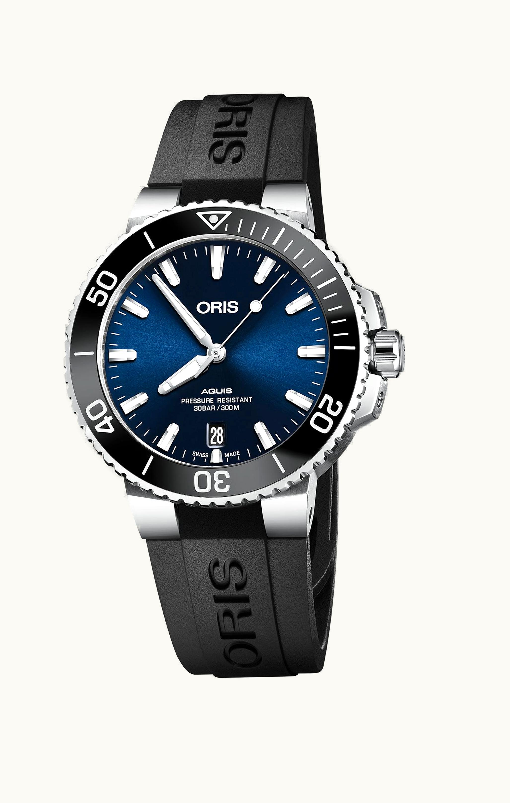 Oris Aquis Date 39.5 Stainless Steel / Blue / Rubber