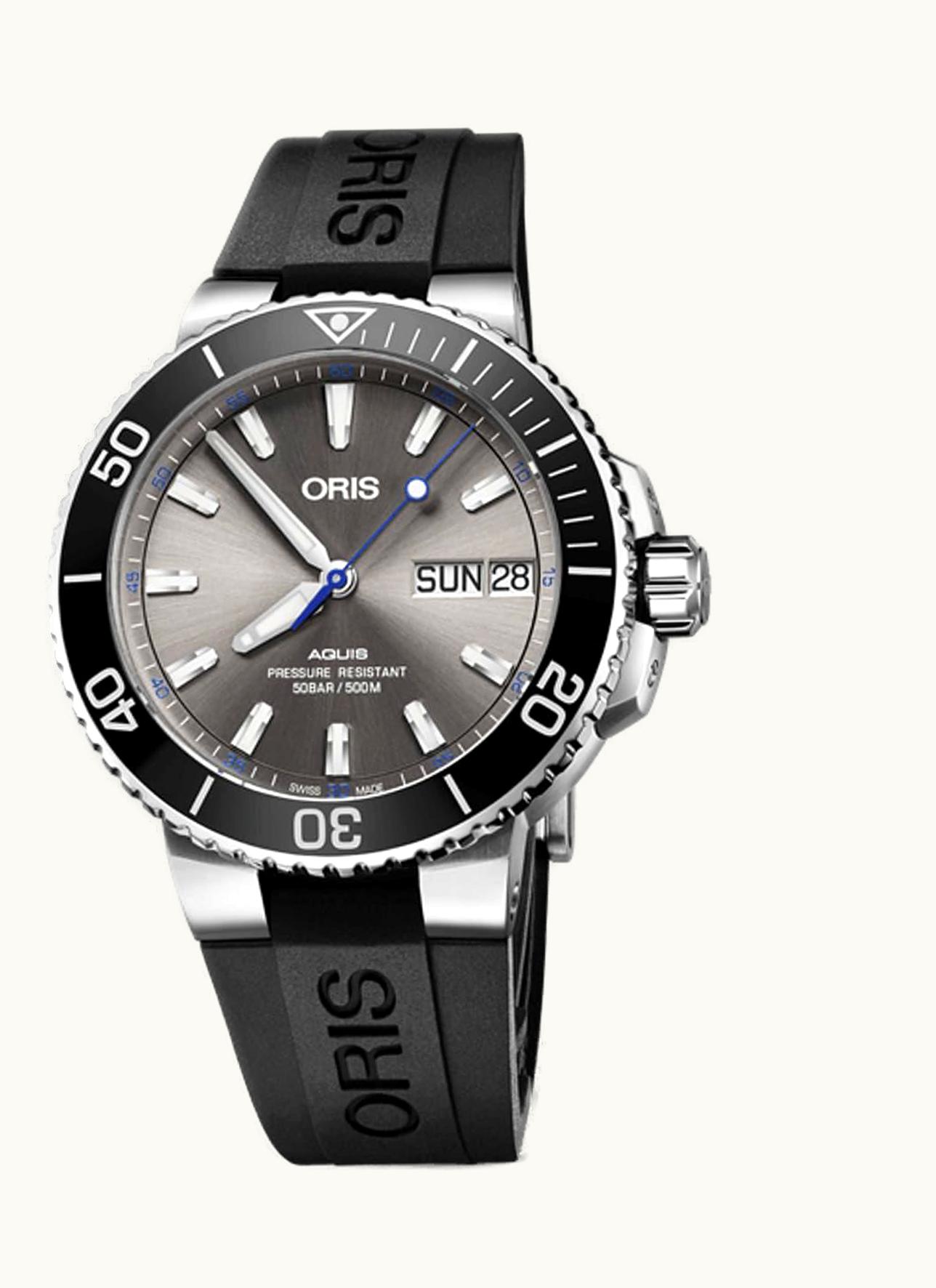Oris Aquis Big Day Date 45.5 Hammerhead / Rubber