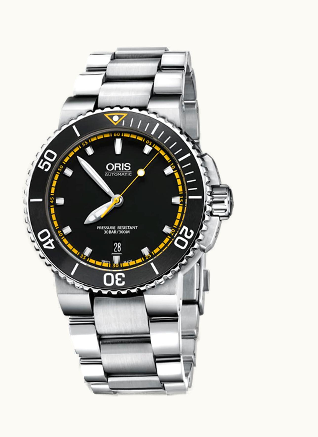 Oris Aquis Date 43 Stainless Steel / Black - Yellow / Rubber