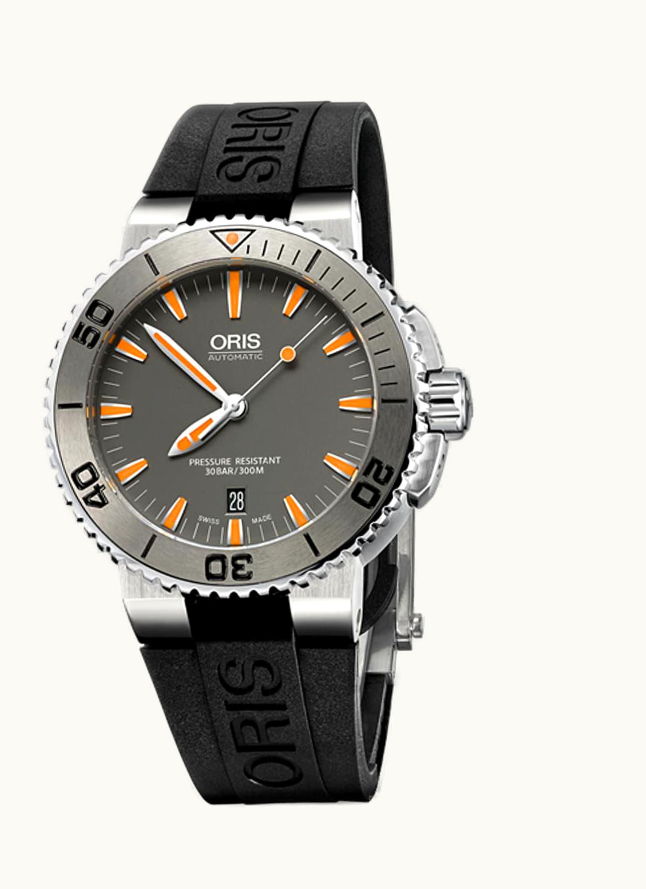 Oris Aquis Date 43 Stainless Steel / Grey / Rubber