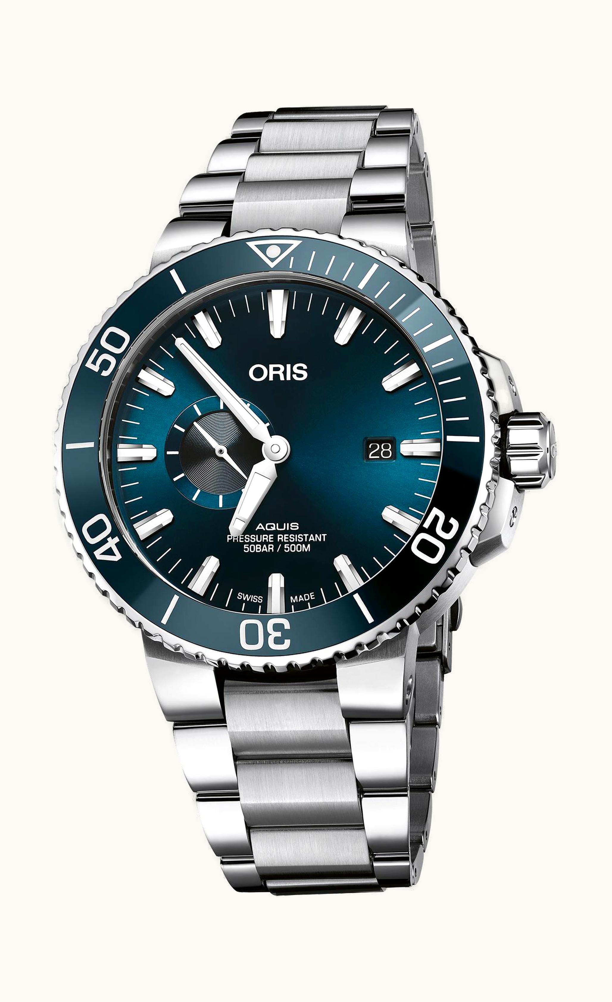 Oris Aquis Small Seconds Date 45.5 Stainless Steel / Blue / Rubber