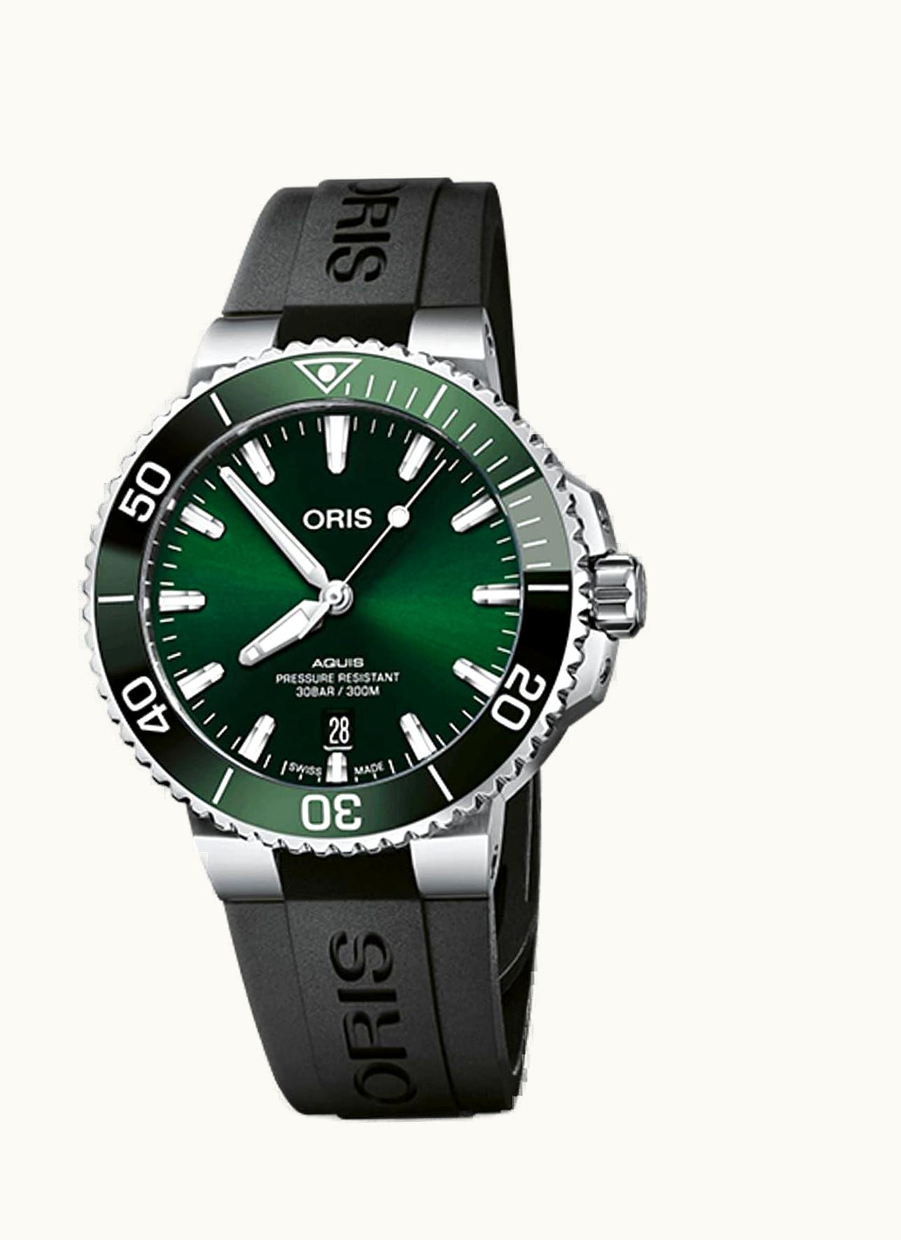 Oris Aquis Date 41.5 Stainless Steel / Green / Rubber