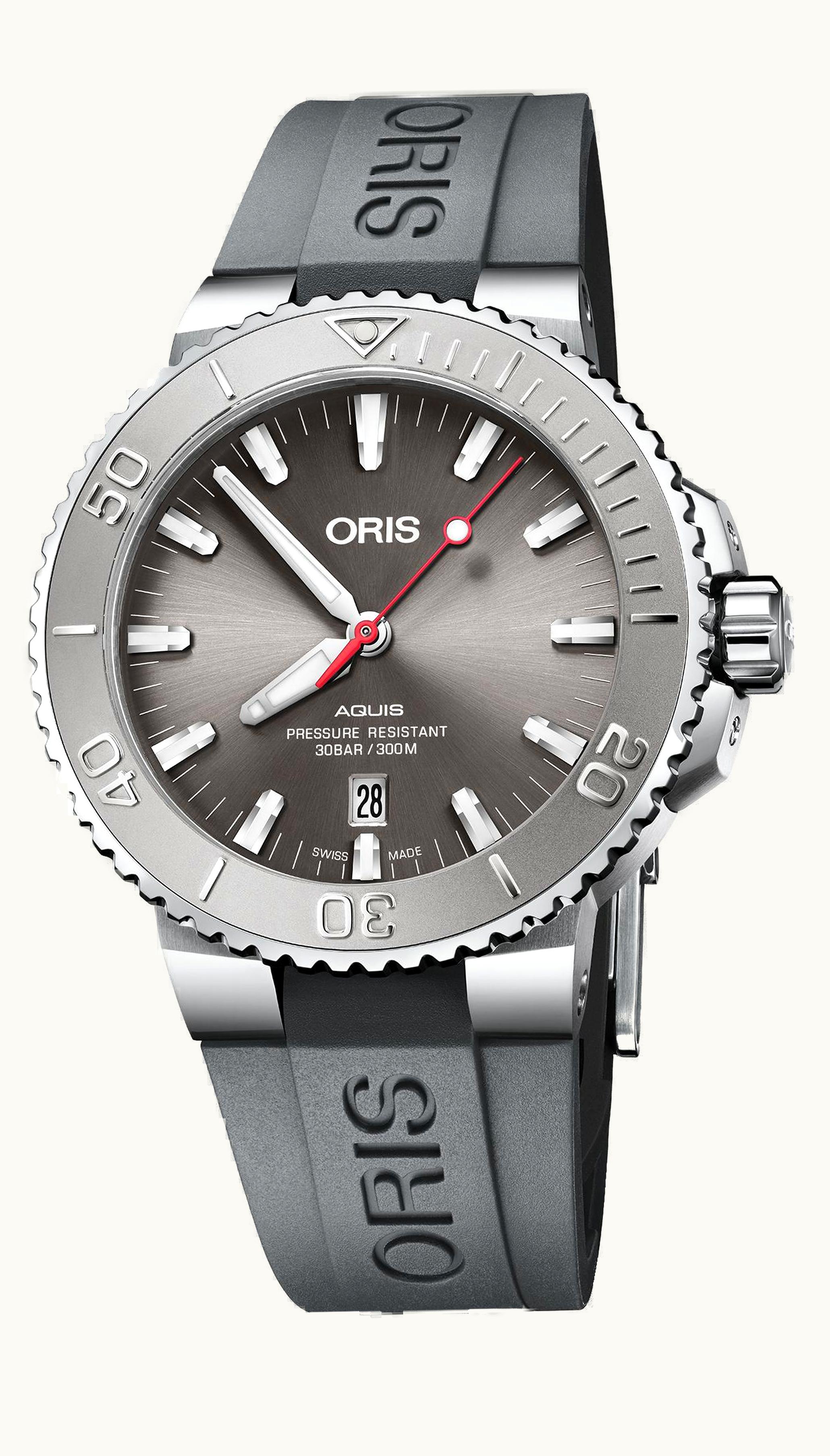 Oris Aquis Date 43.5 Relief Stainless Steel / Grey / Rubber
