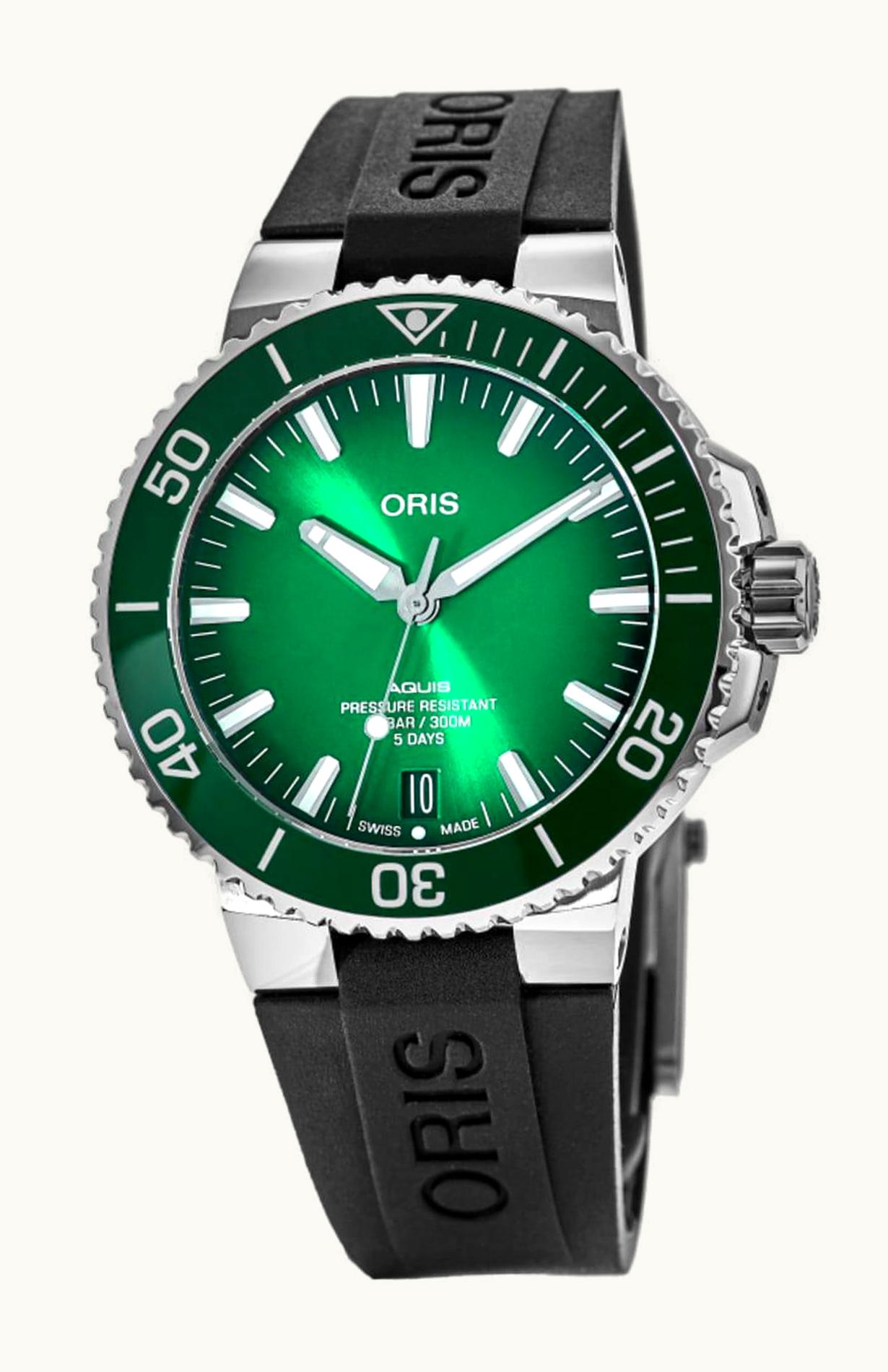 Oris Aquis Date Calibre 400 43.5 Stainless Steel / Green / Rubber