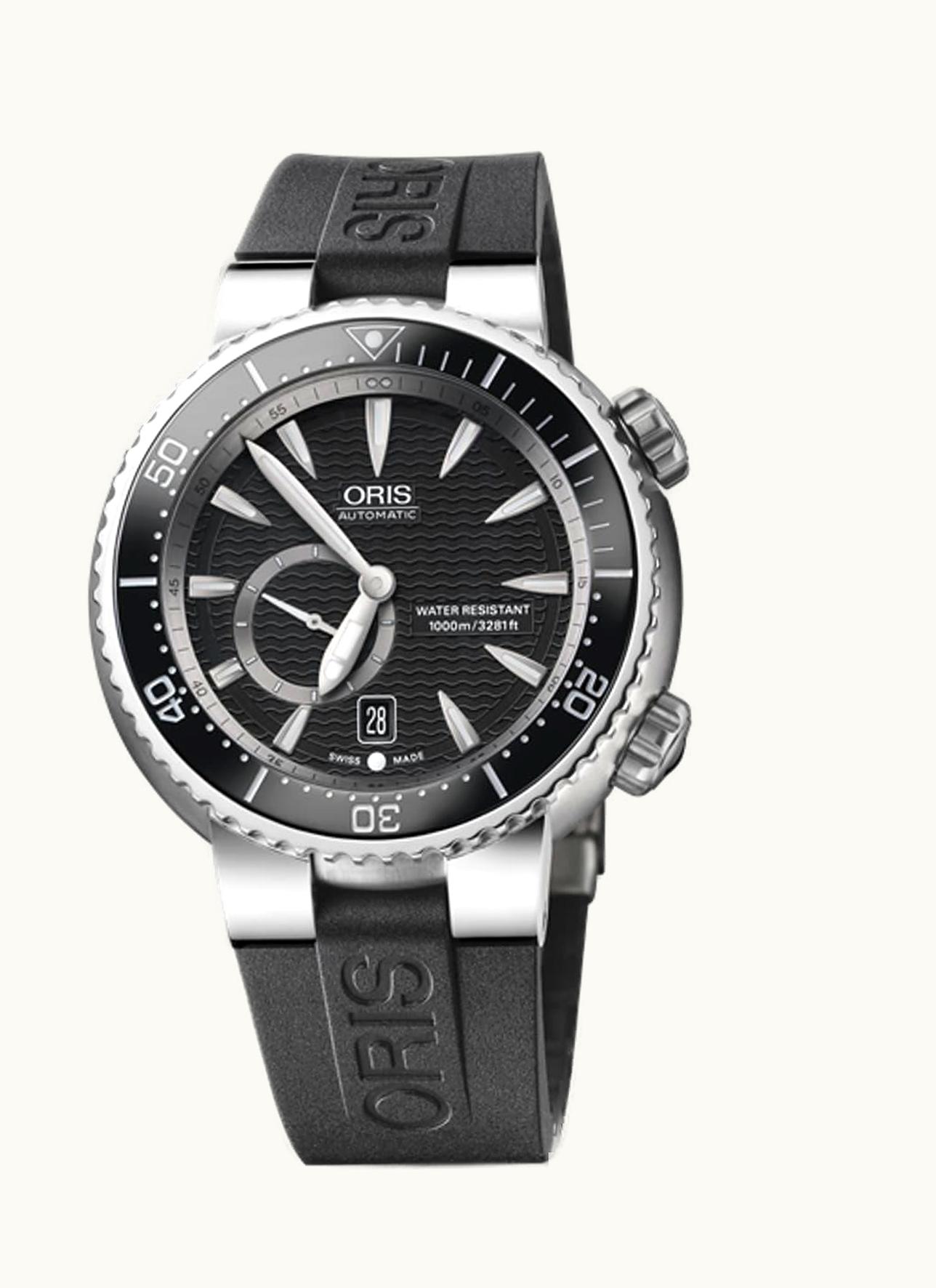 Oris Divers Titan C Small Second - Date 47 Stainless Steel / Black / Rubber