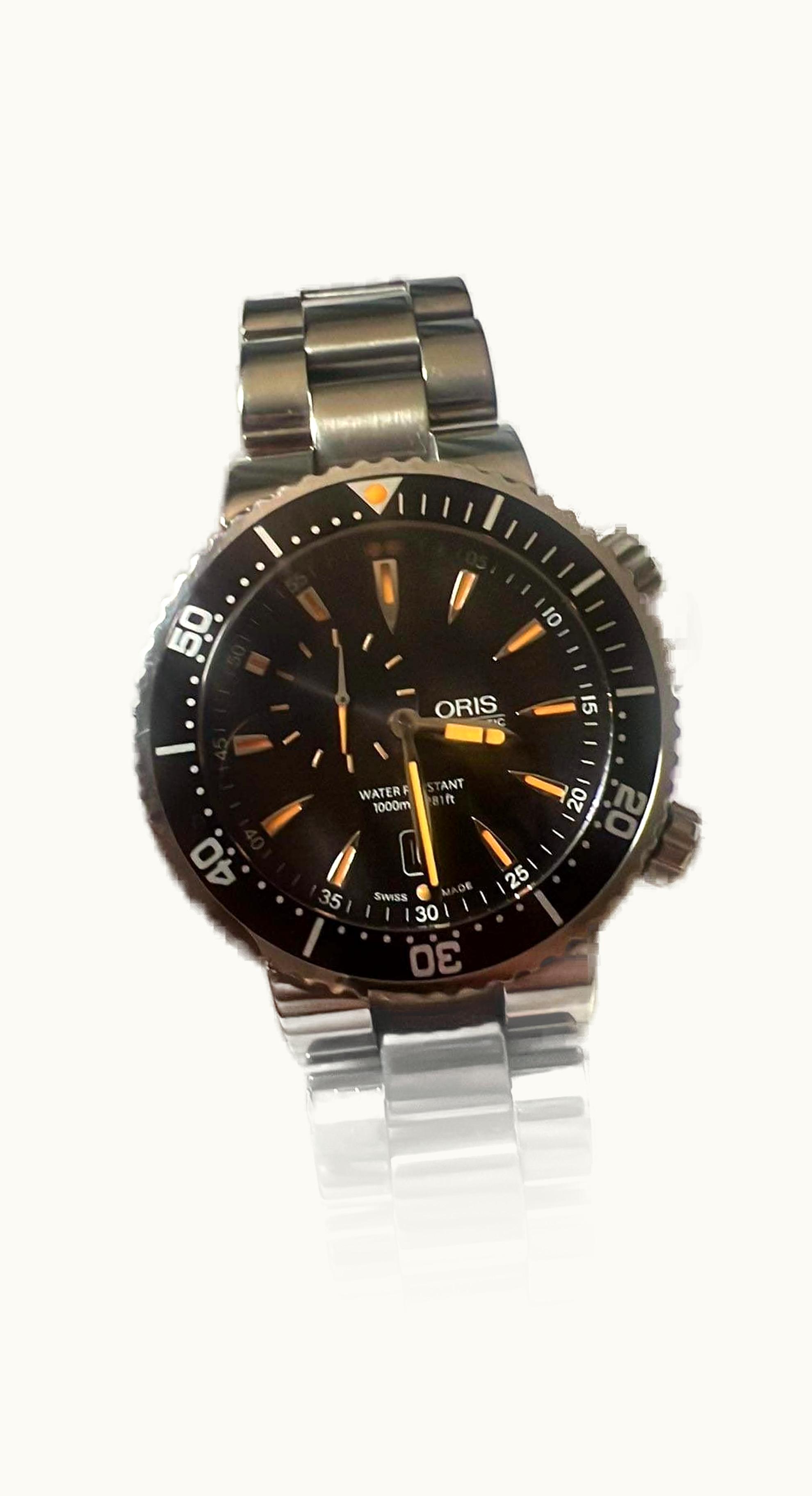 Oris Divers Titan Small Second - Date 44 Stainless Steel / MOP / Rubber