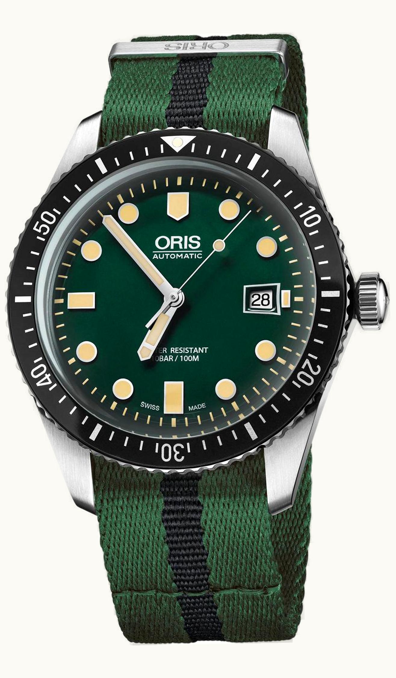 Oris Divers Sixty-Five 42 Stainless Steel / Green / NATO