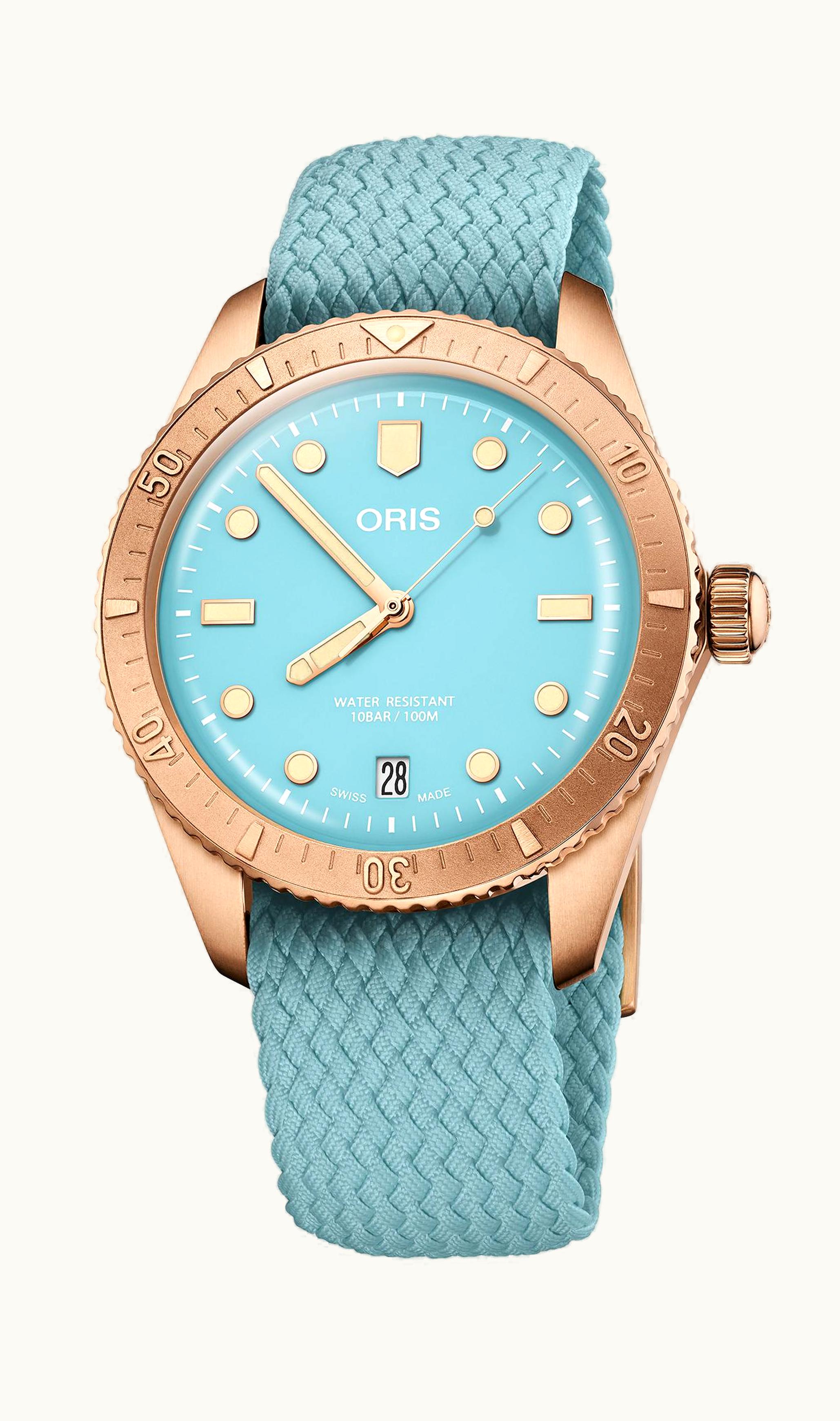 Oris Divers Sixty-Five 38 Cotton Candy Sky Blue / Perlon