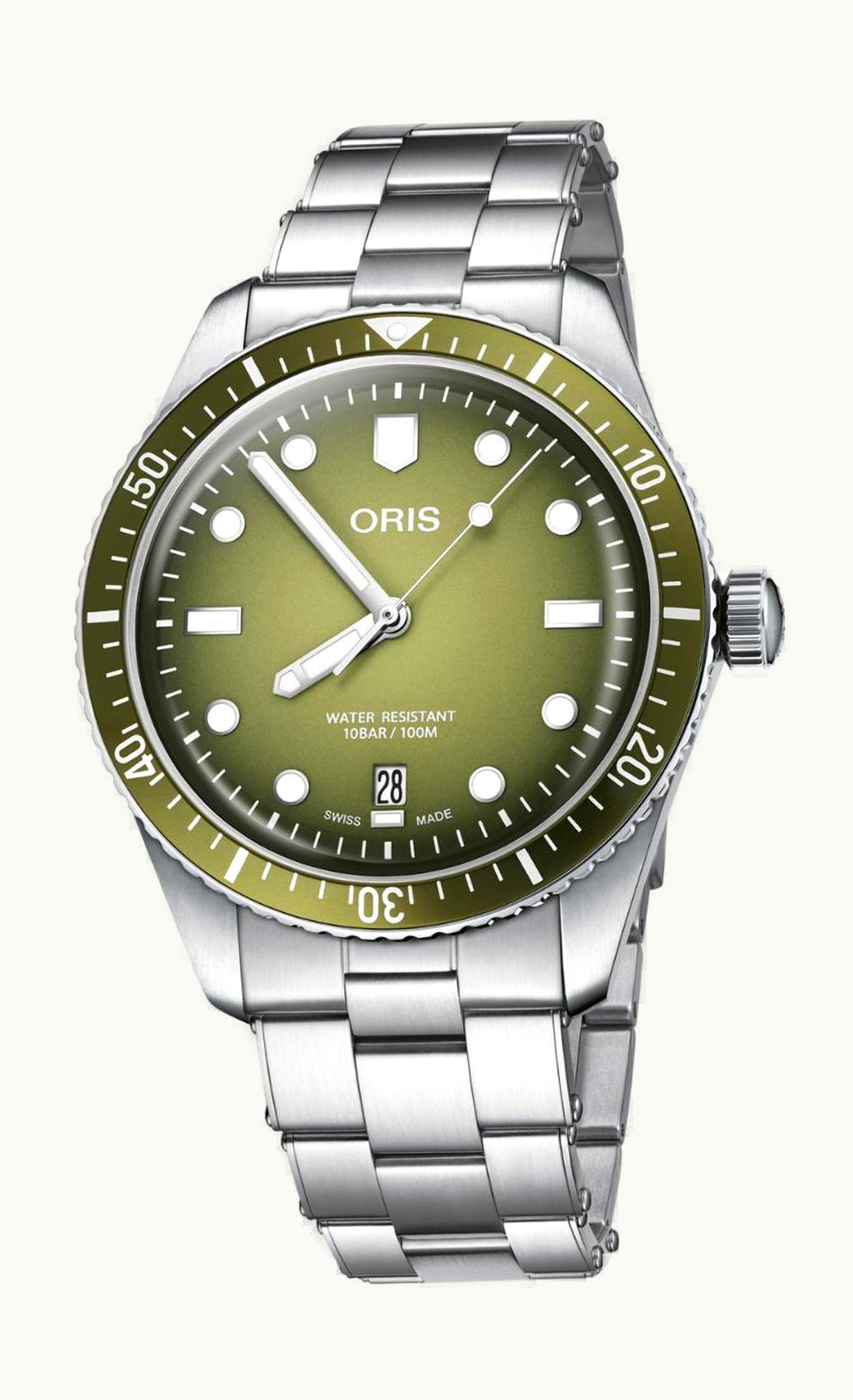 Oris Divers Sixty-Five 40 Stainless Steel / Green / Bracelet