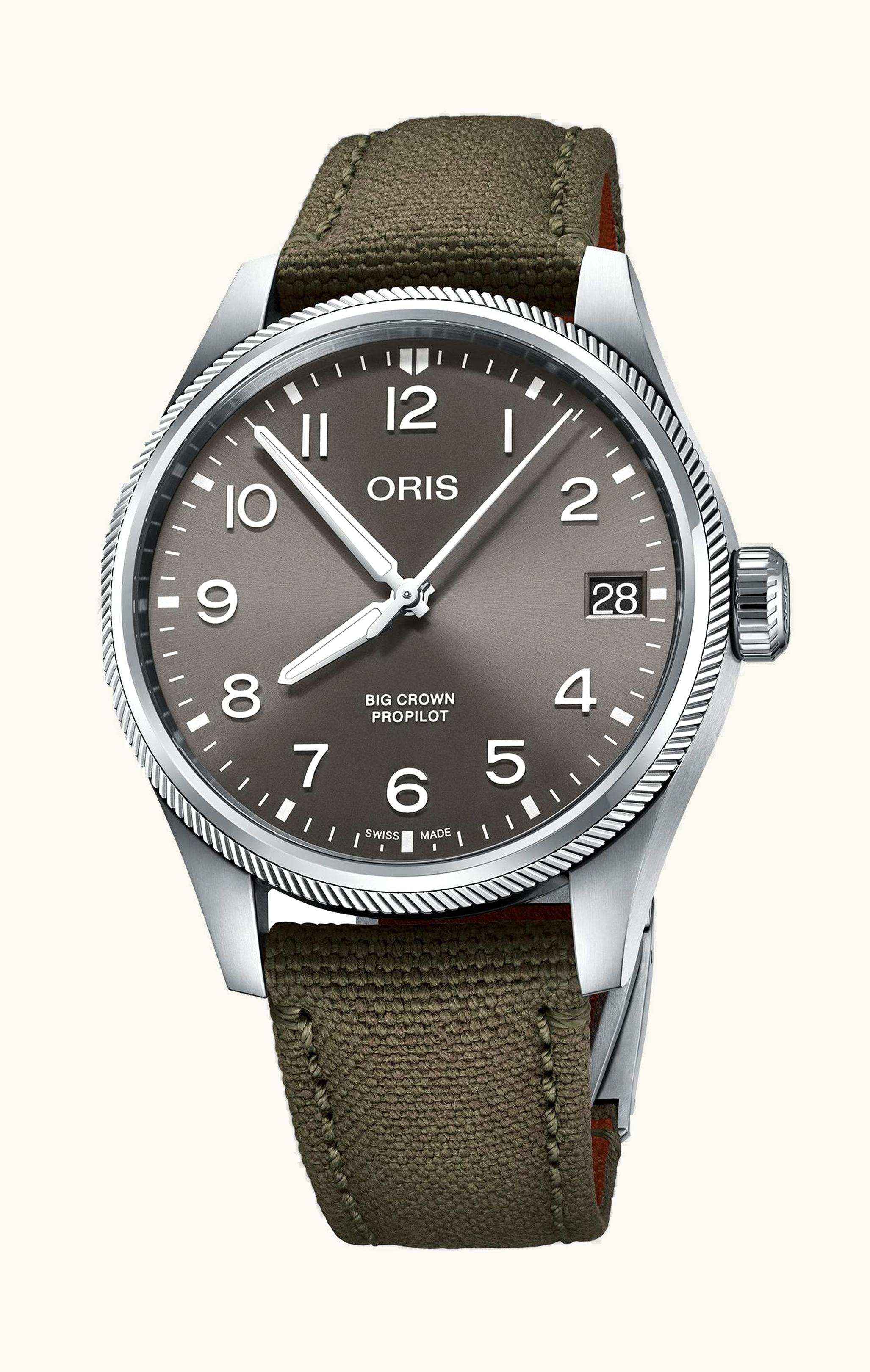 Oris Big Crown ProPilot Big Date Stainless Steel / Grey / Leather