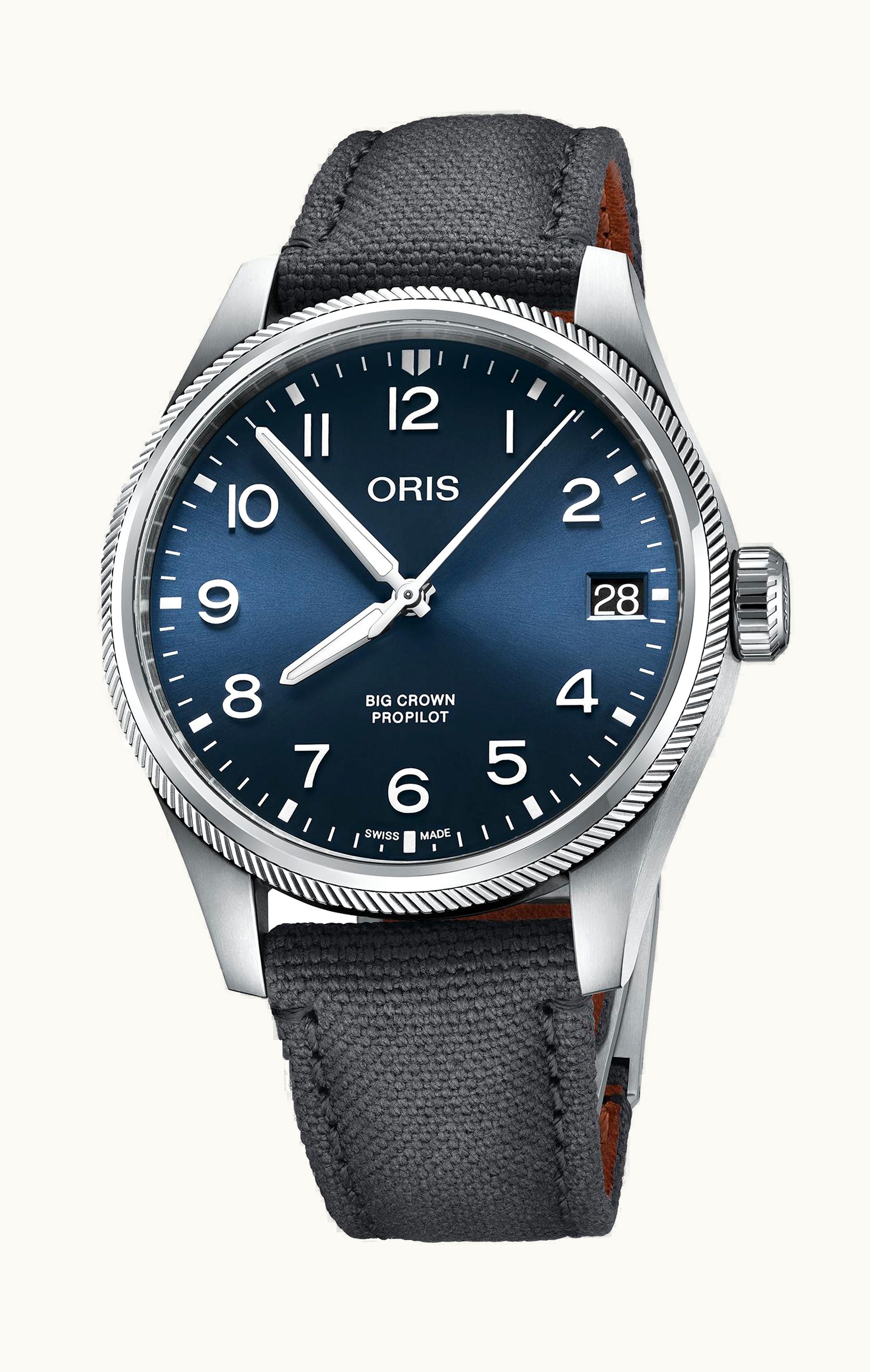 Oris Big Crown ProPilot Big Date Stainless Steel / Blue / Fabric