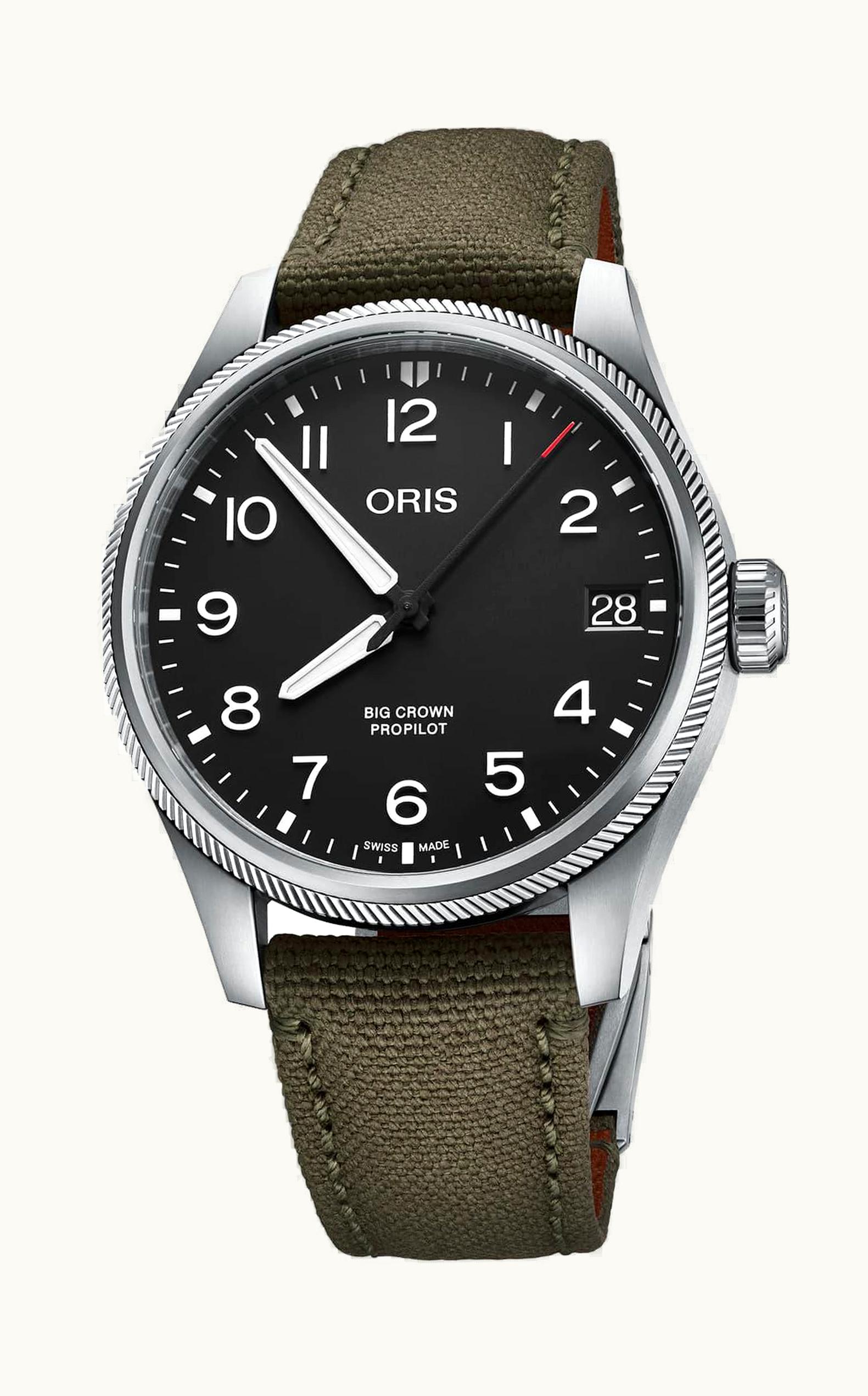 Oris Big Crown ProPilot Big Date Stainless Steel / Black / Leather