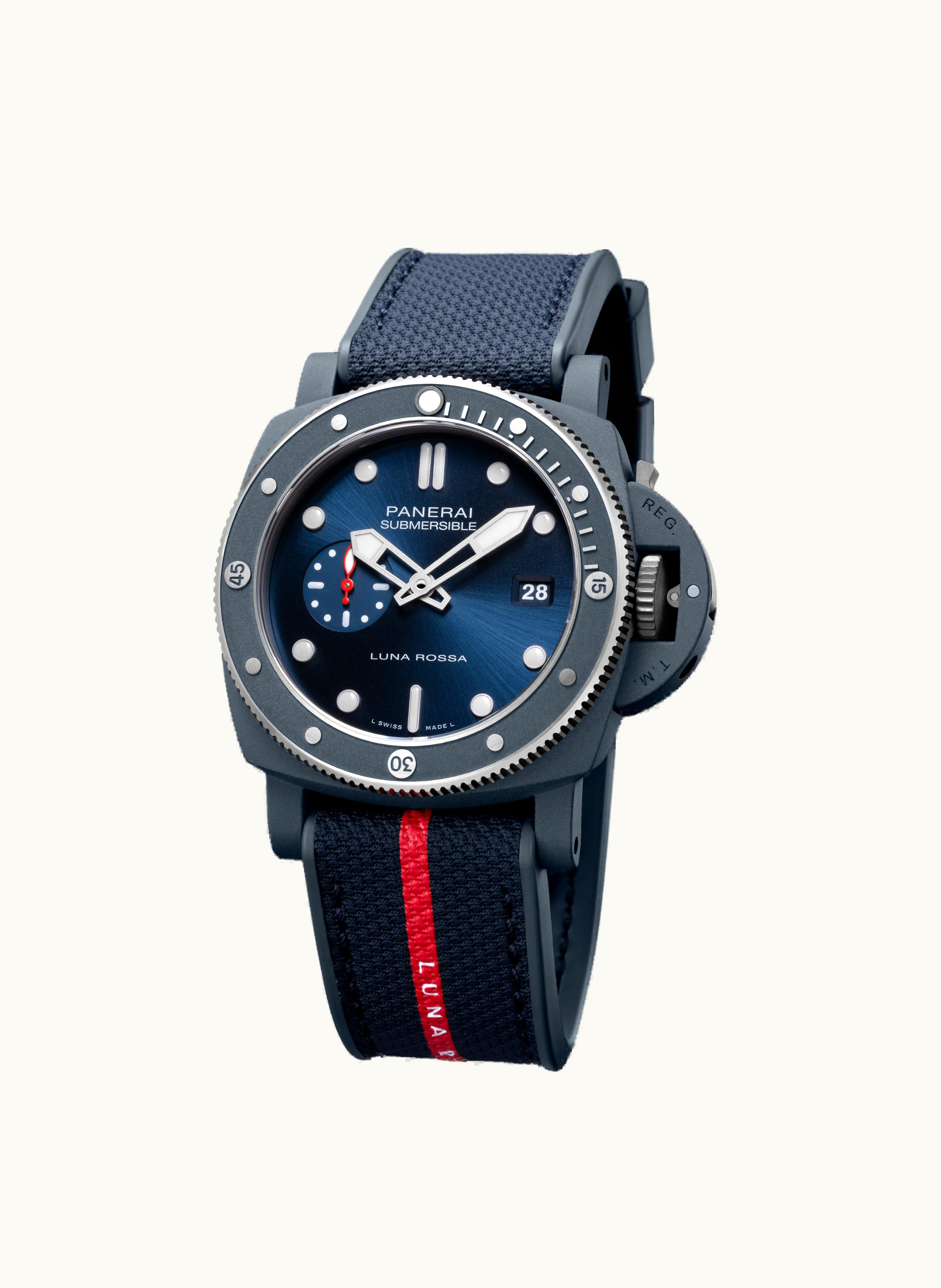 Panerai Submersible QuarantaQuattro Luna Rossa Ti-Ceramitech / Blue