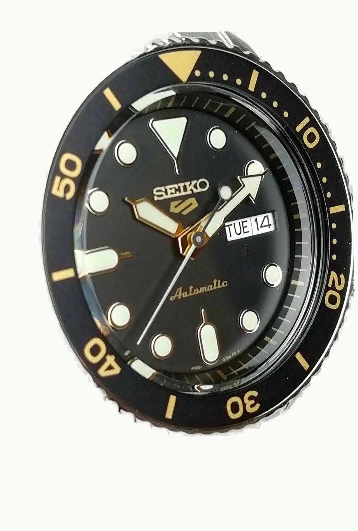 Seiko 5 Sports Sports Style Stainless Steel / Black - Gold / Bracelet