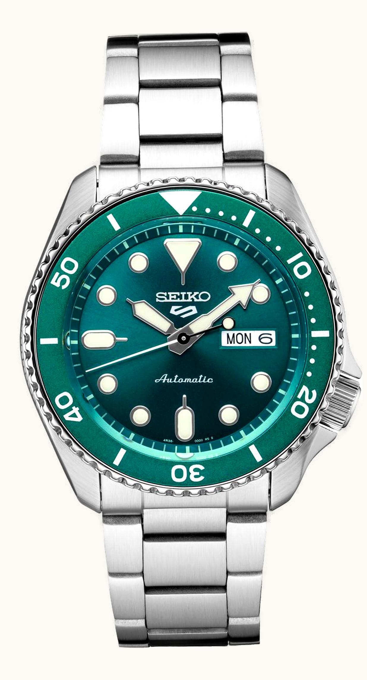 Seiko 5 Sports Sports Style Stainless Steel / Green / Bracelet