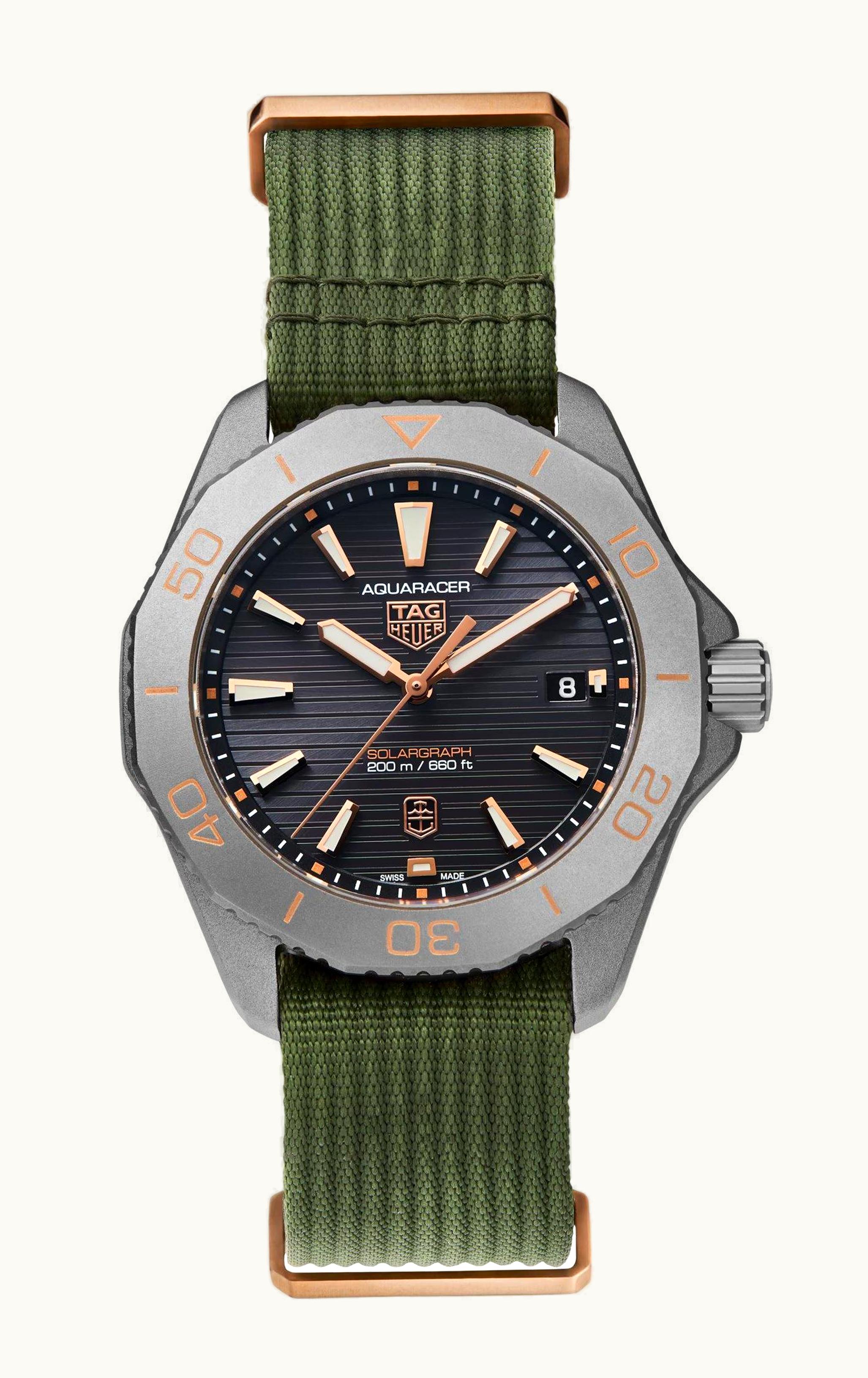 TAG Heuer Aquaracer Professional 200 Time + Tide Sundowner