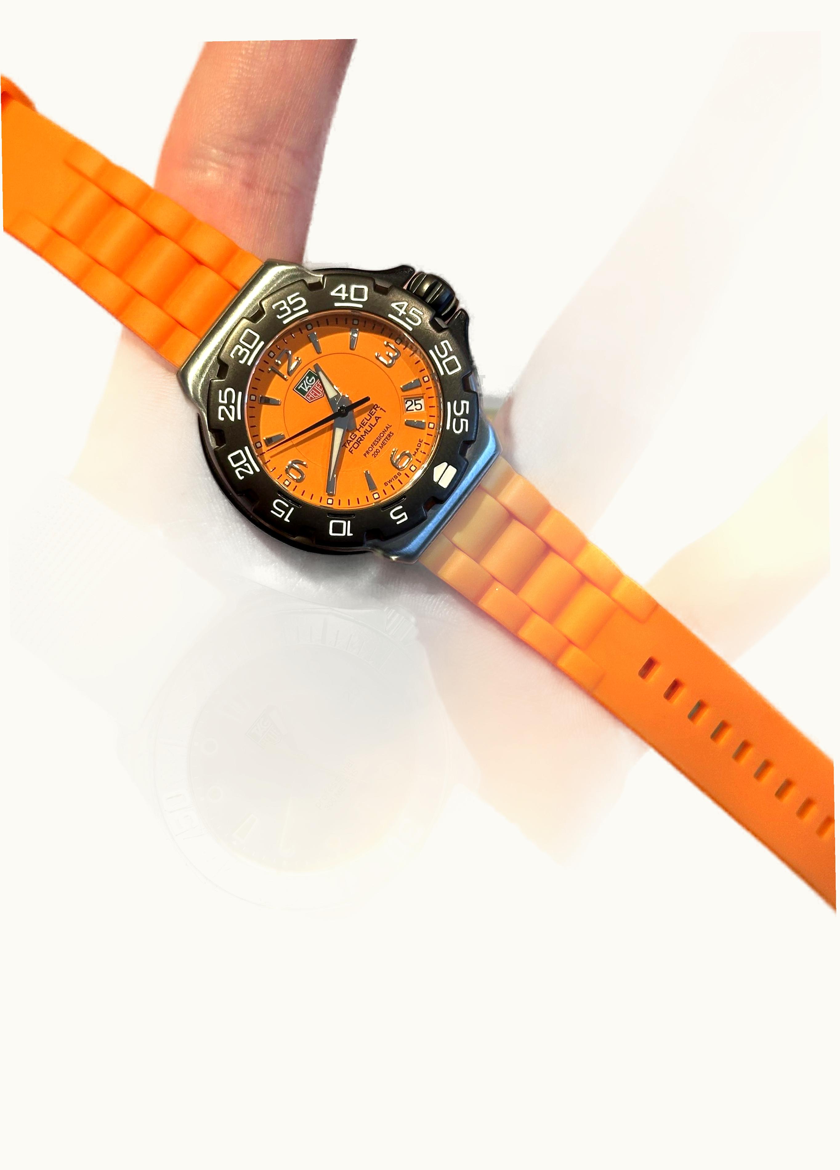 TAG Heuer S/EL Quartz 33 Stainless Steel / White / Bracelet