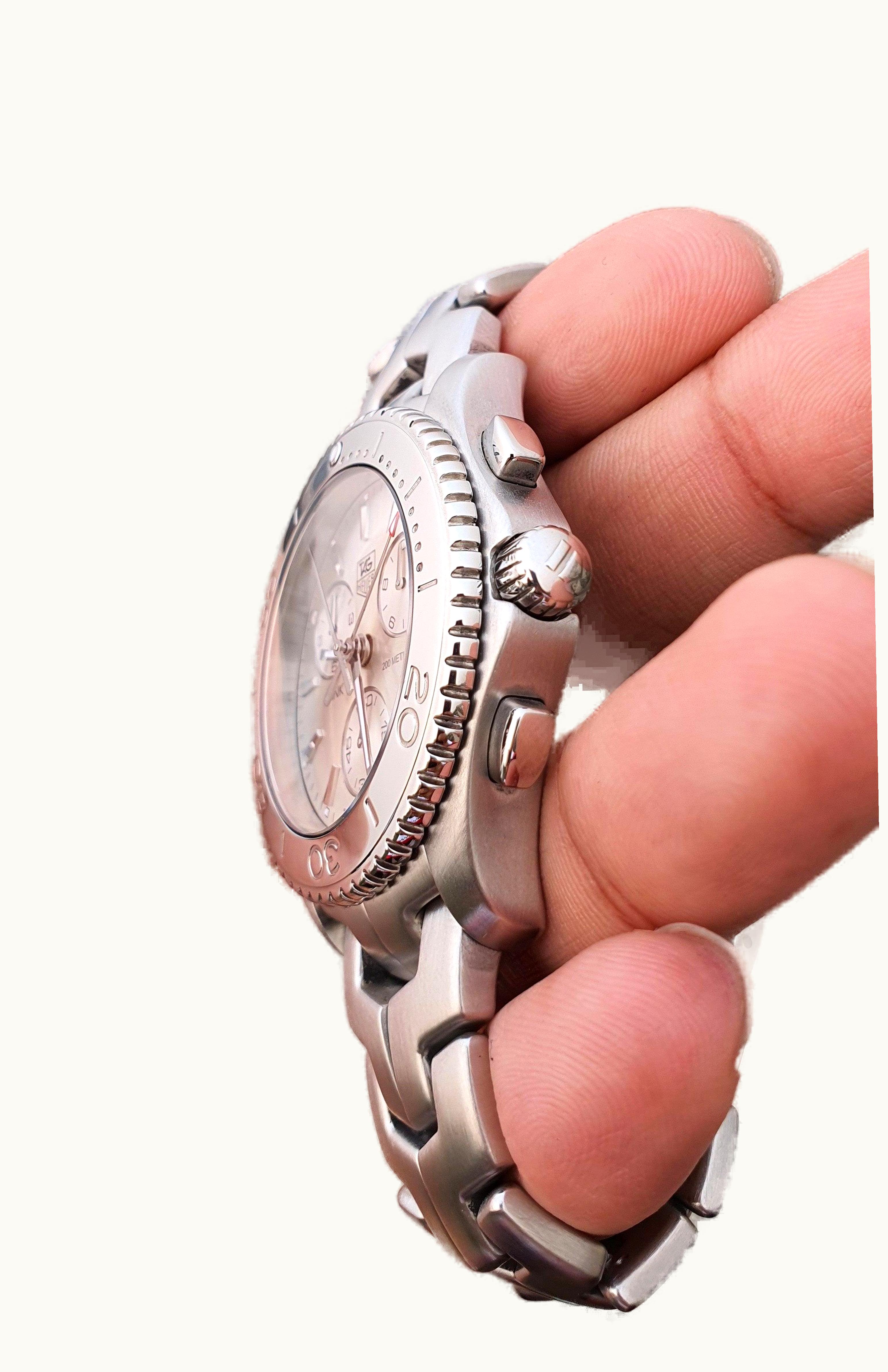 Universal Geneve Okeanos Stainless Steel / Grey / Bracelet