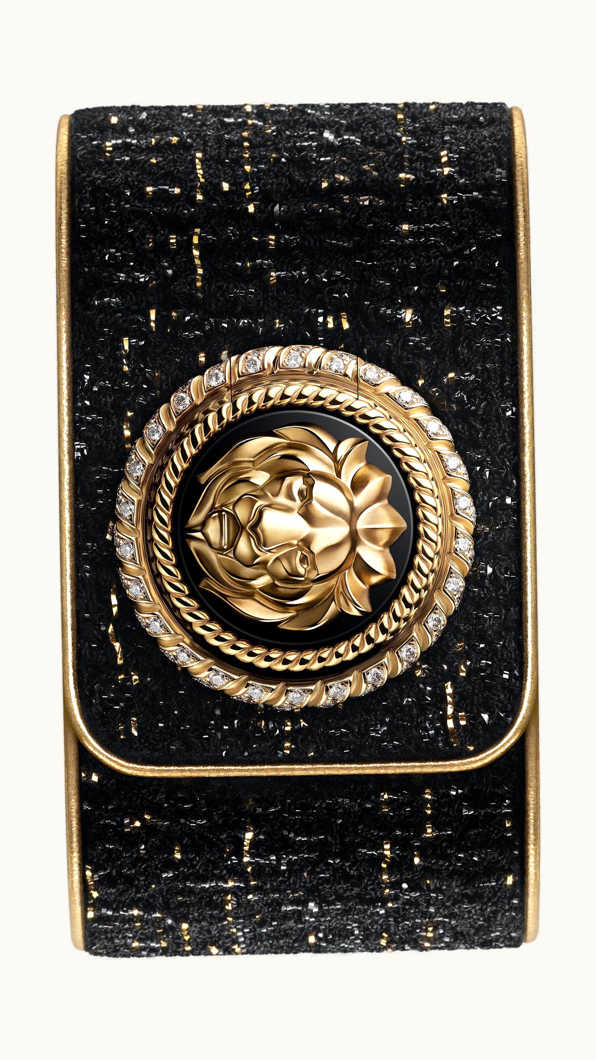 Chanel Mademoiselle Privé Bouton Lion