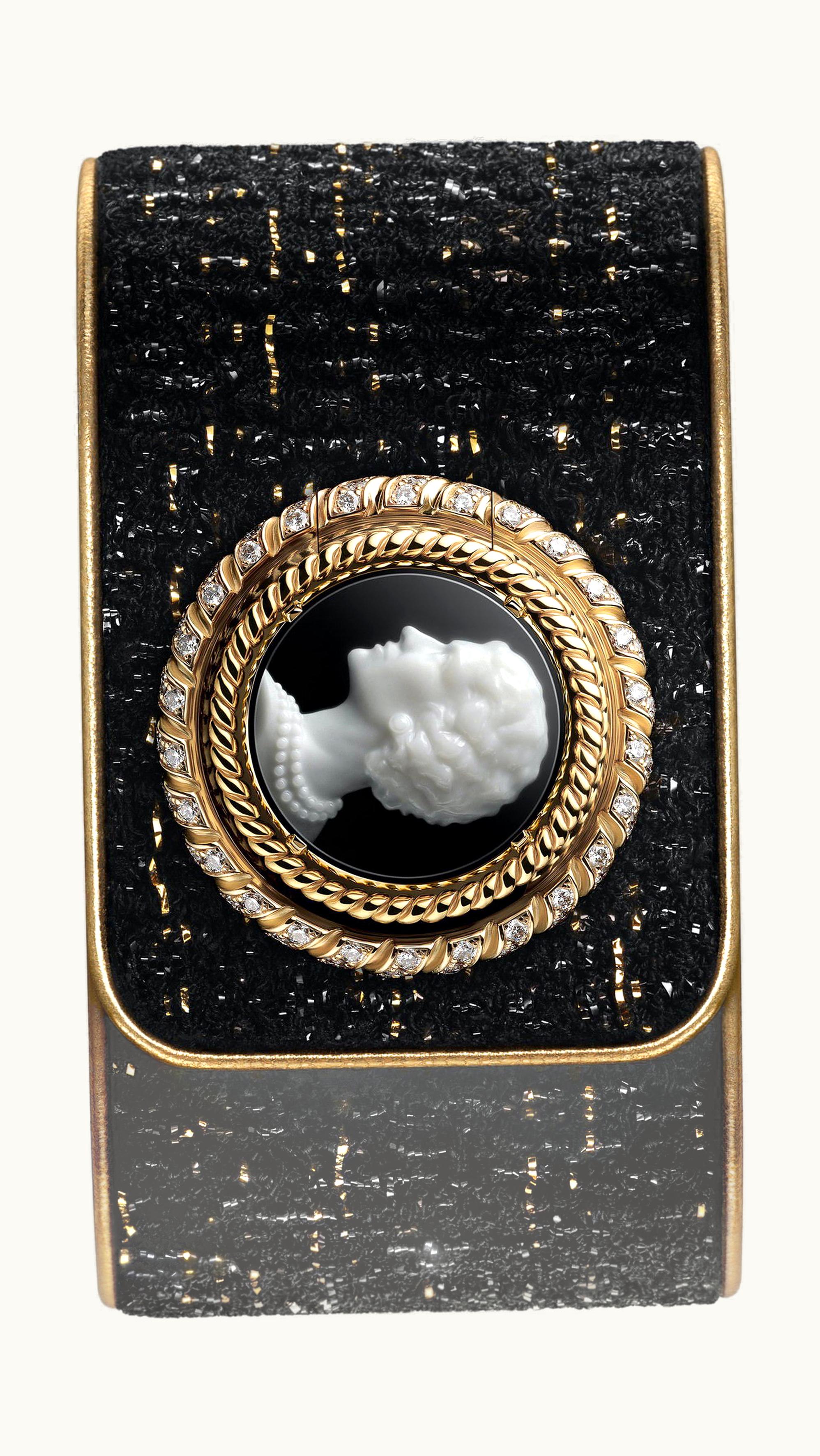 Chanel Mademoiselle Privé Bouton Camée