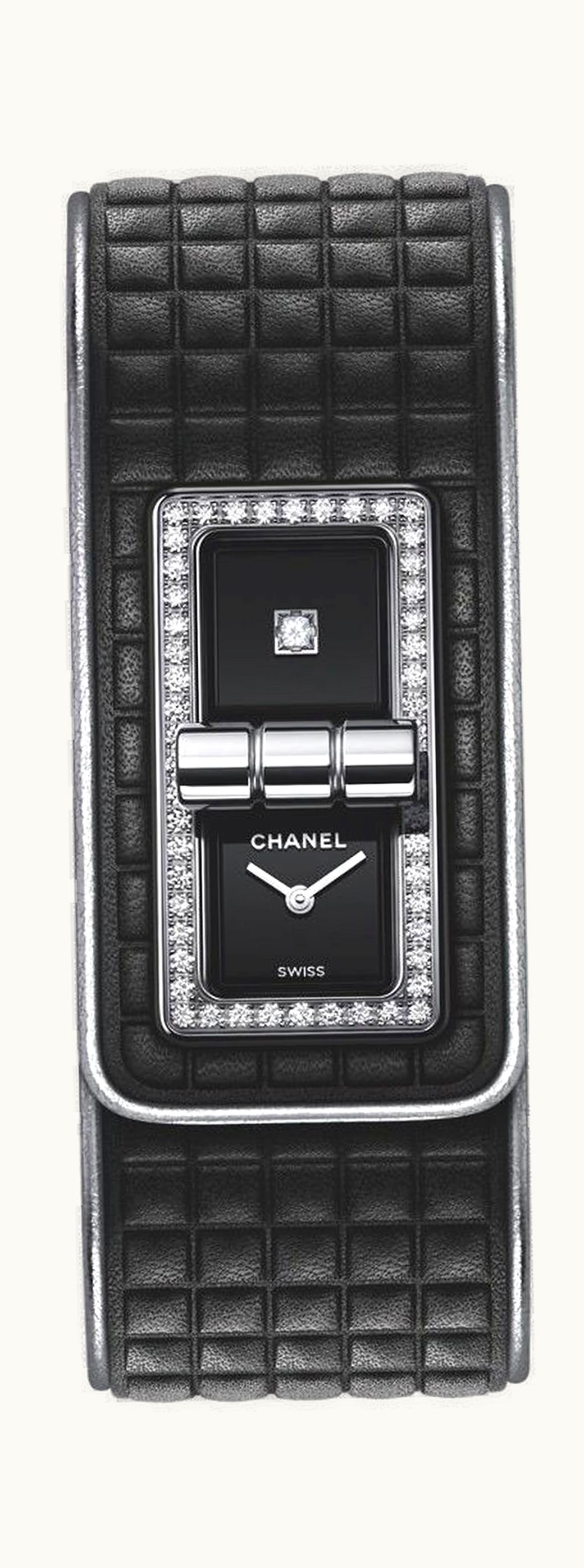 Chanel Code Coco Leather