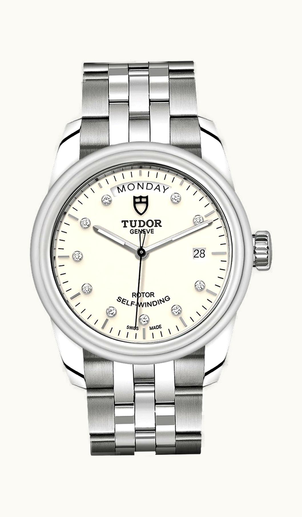 Tudor Glamour Date + Day