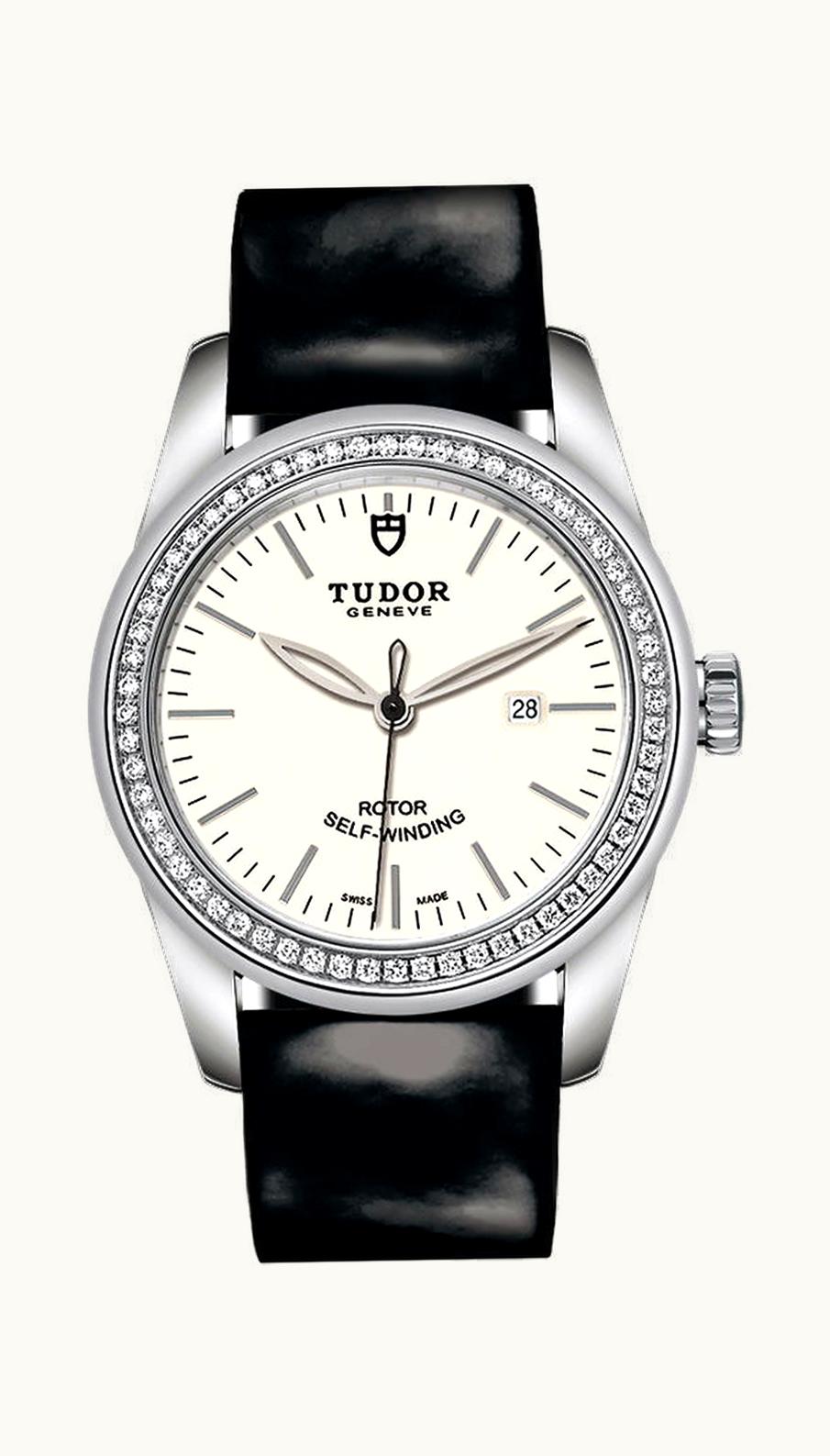 Tudor Glamour Date