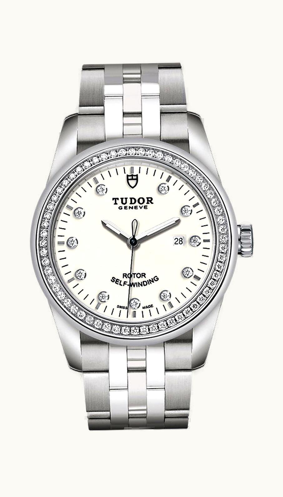 Tudor Glamour Date