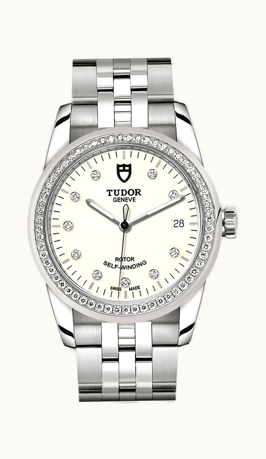 Tudor Glamour Date