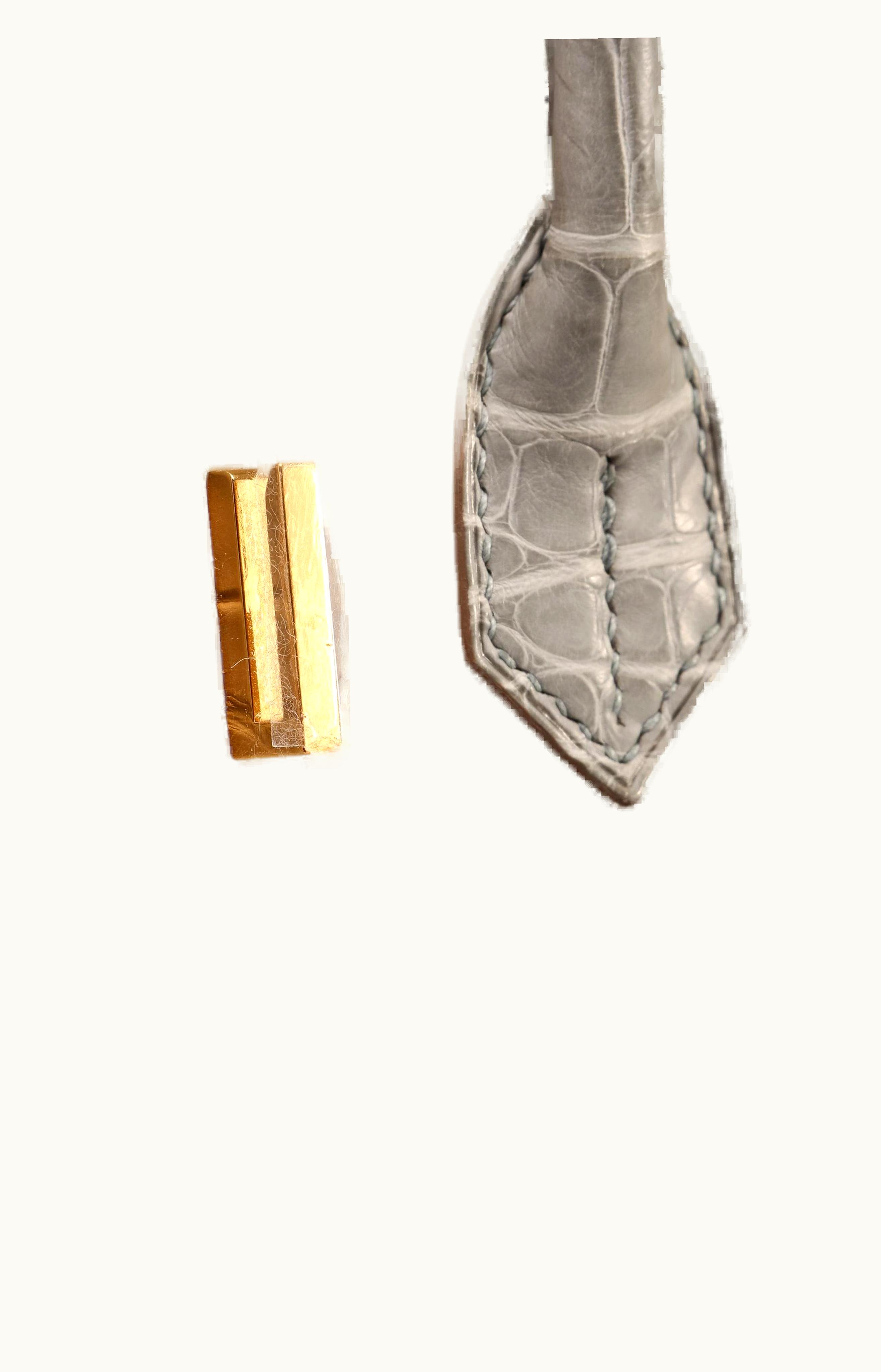 Hermès Hermès Birkin 35cm - Gris Perle - Clemence - Retourne - Gold (GHW)